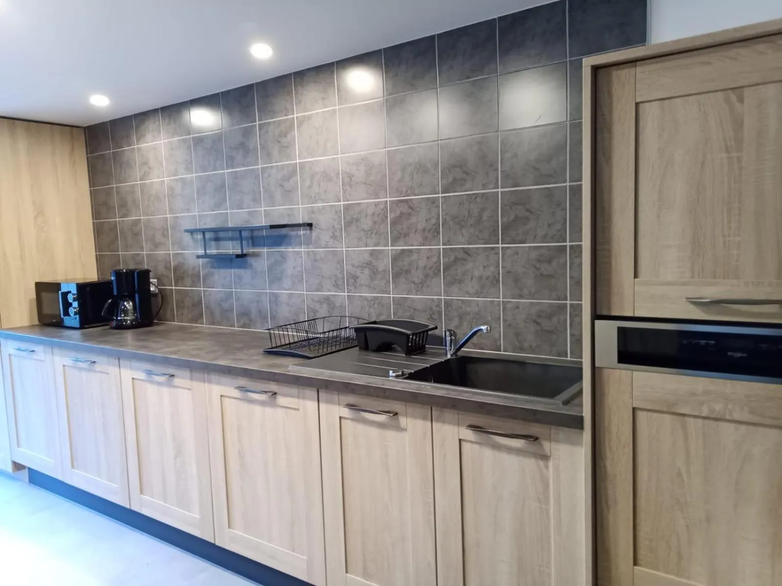 Communal kitchen in Gîtes de l'Orée du Bois - Boussières
