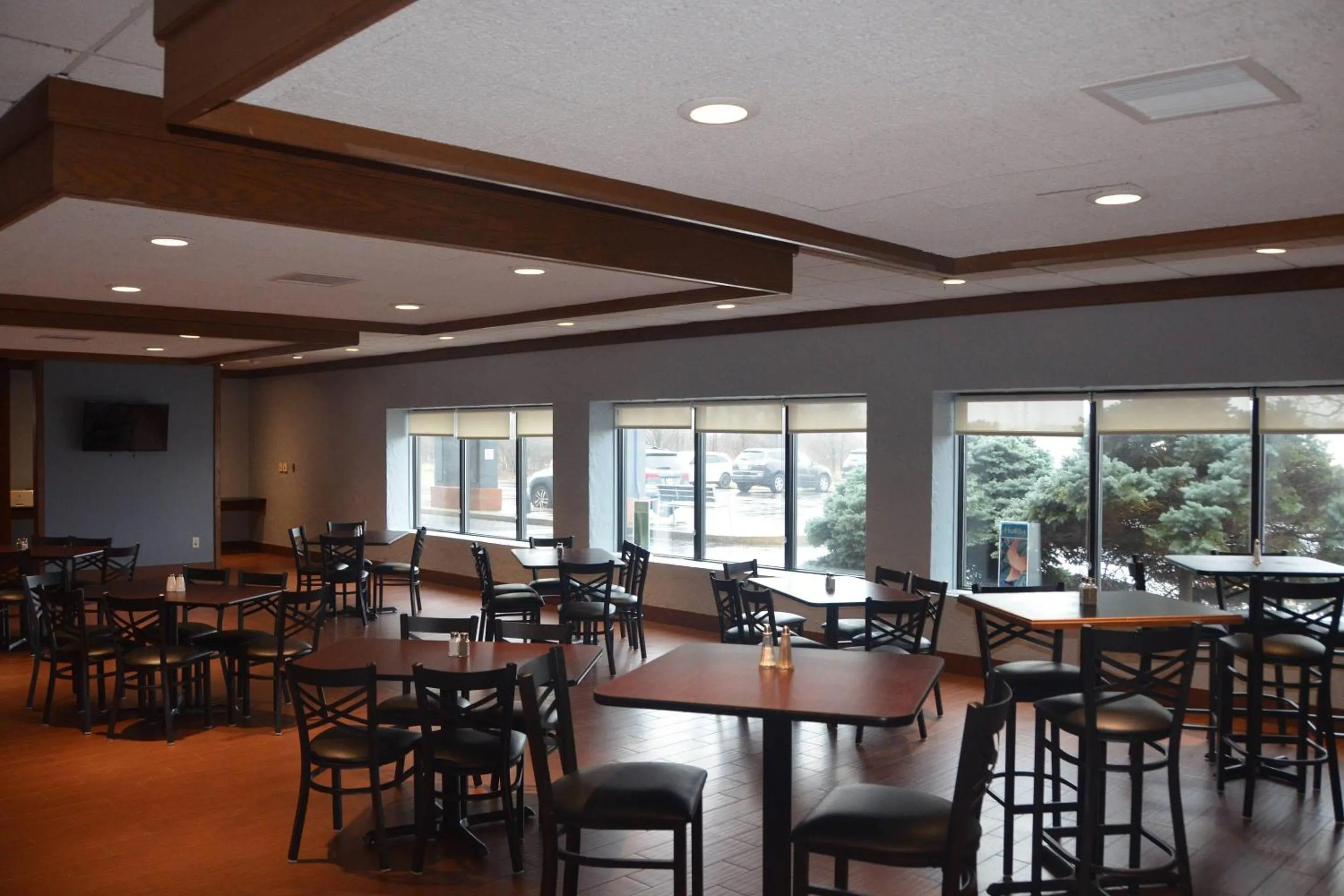 Breakfast in Quality Inn Perrysburg - Toledo South