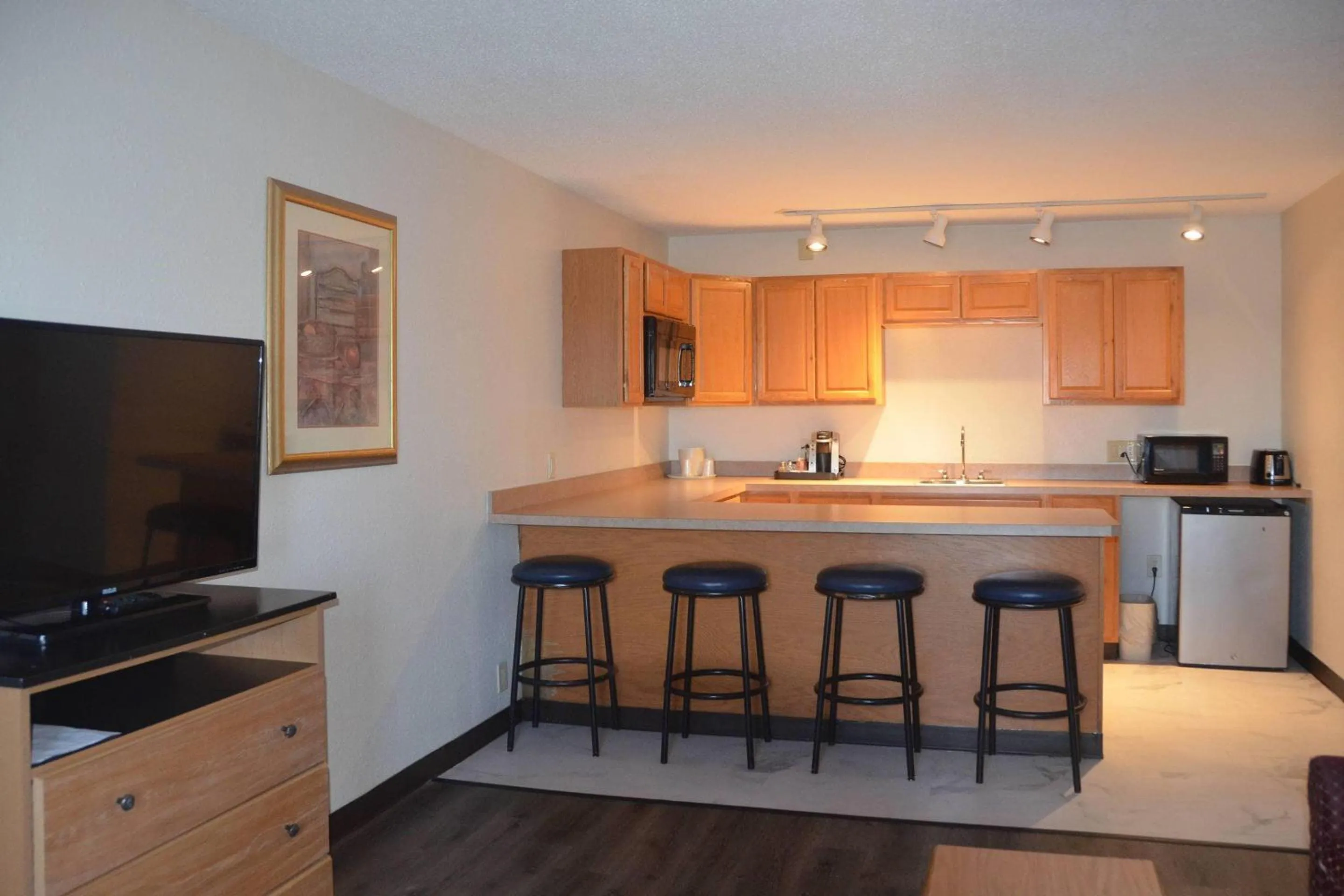 Bedroom in Quality Inn Perrysburg - Toledo South