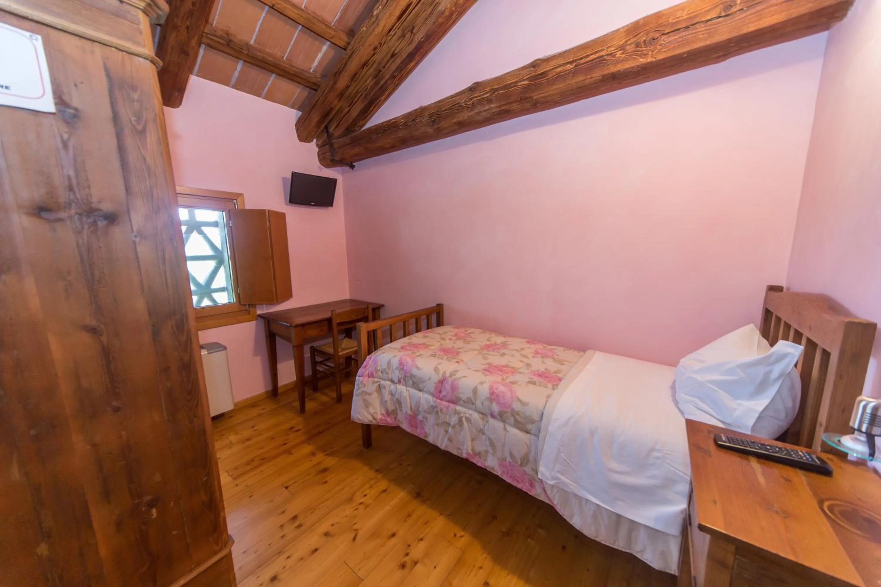 Bed in Agriturismo Cjasal di Pition
