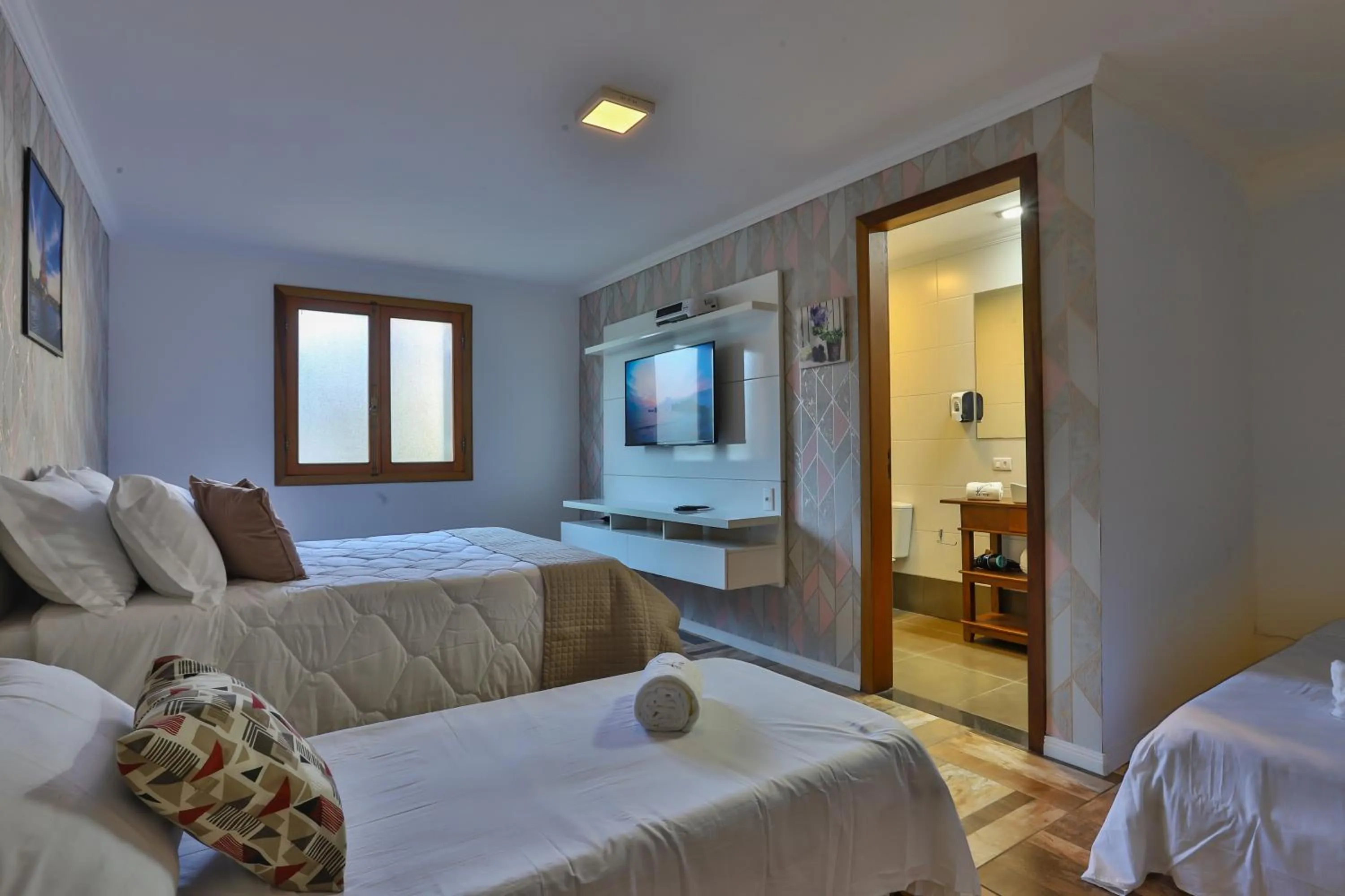 TV and multimedia, Bed in Caminho das Pedras Pousada de Charme