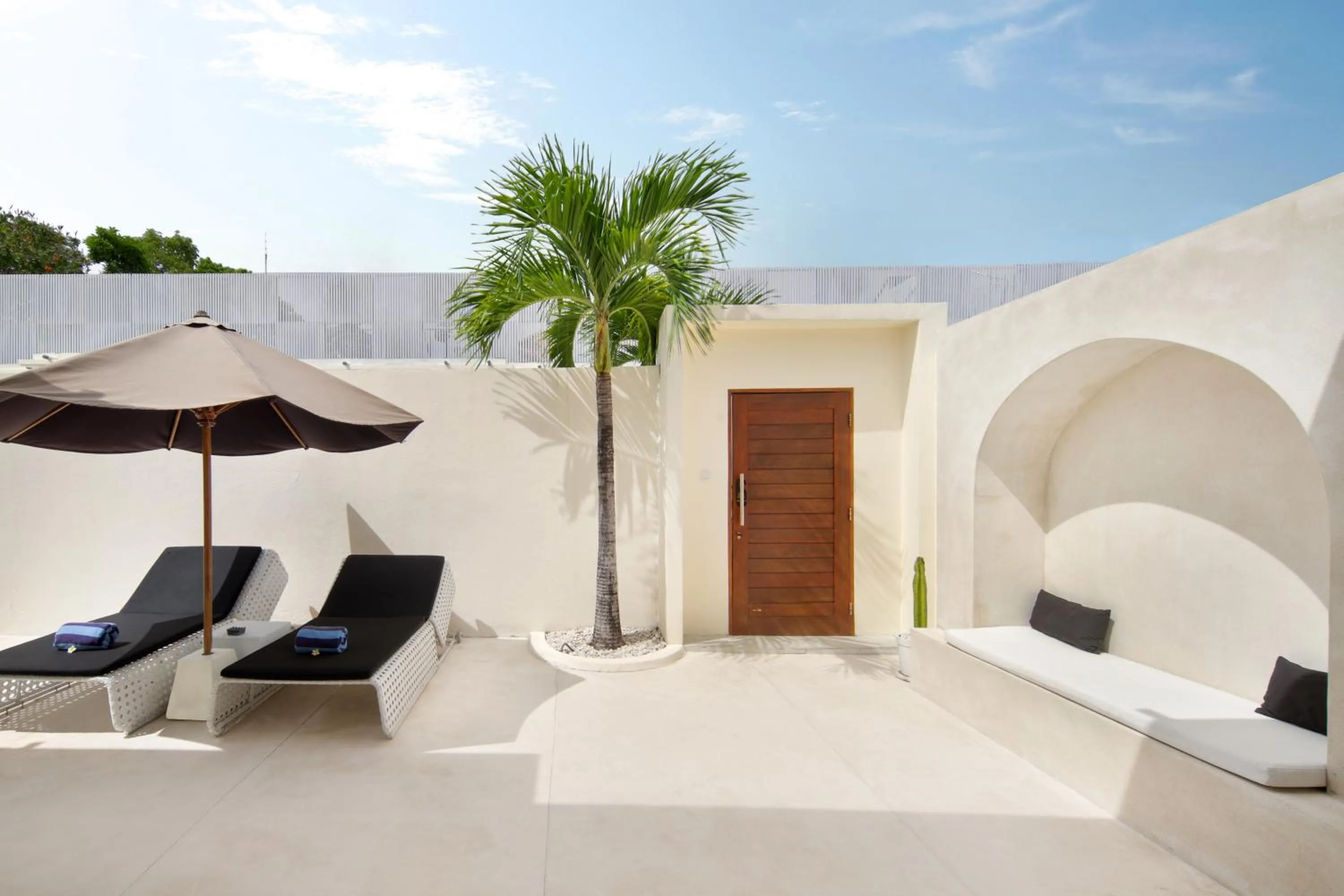 Balcony/Terrace in The Grand Daha Luxury Villas