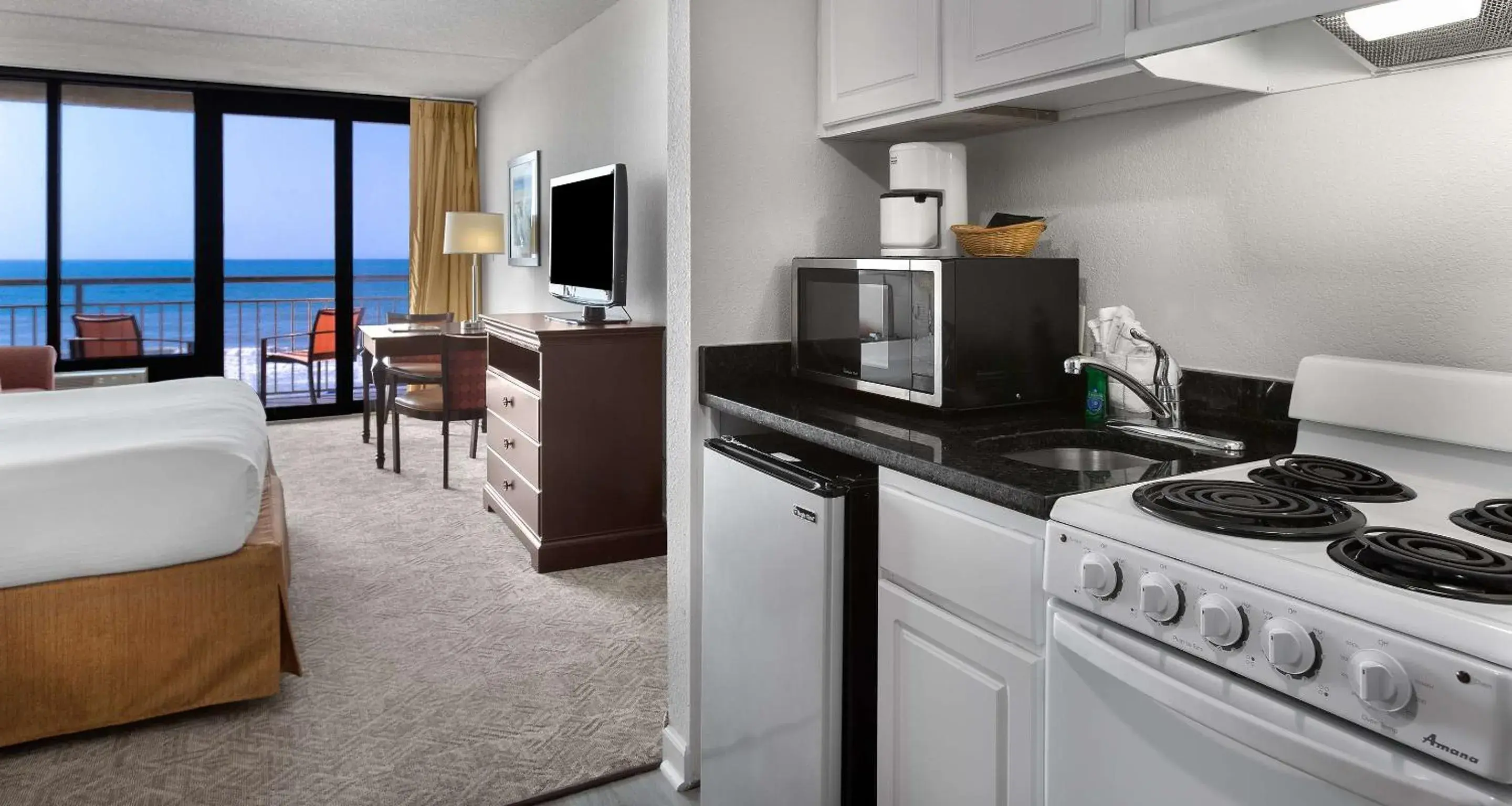 King Suite with Oceanfront View in Best Western Ocean Sands Beach Resort King Suite with Oceanfront View in Best Western Ocean Sands Beach Resort