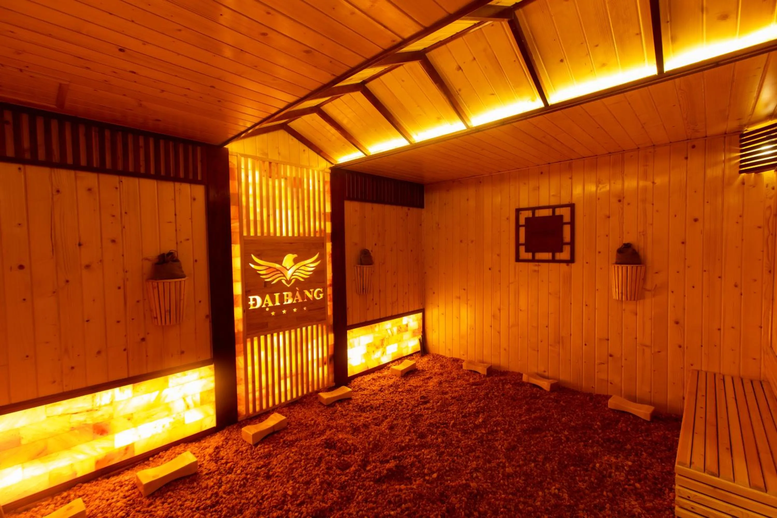 Sauna in Eagle Hotel