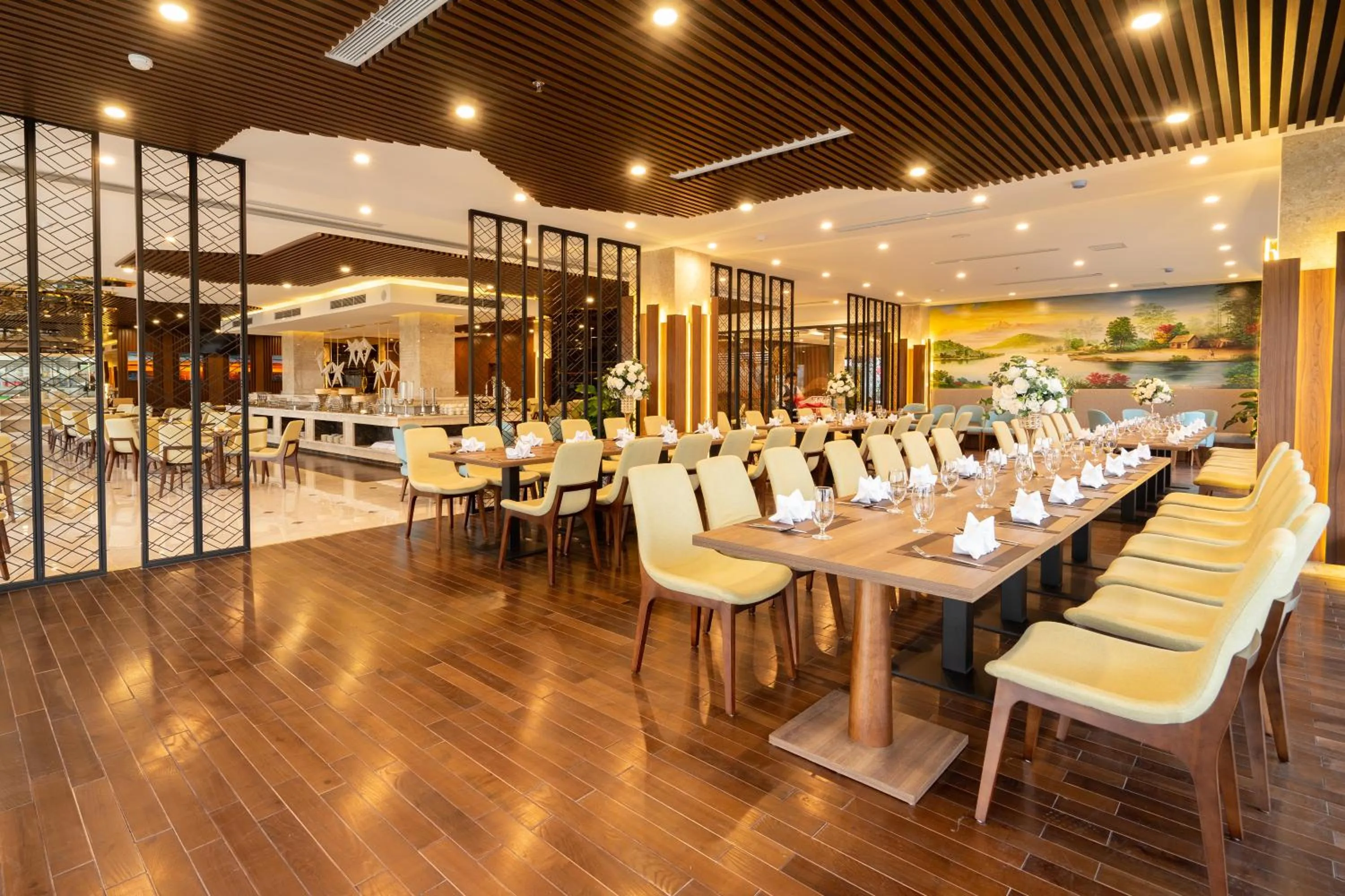 Restaurant/places to eat in Eagle Hotel