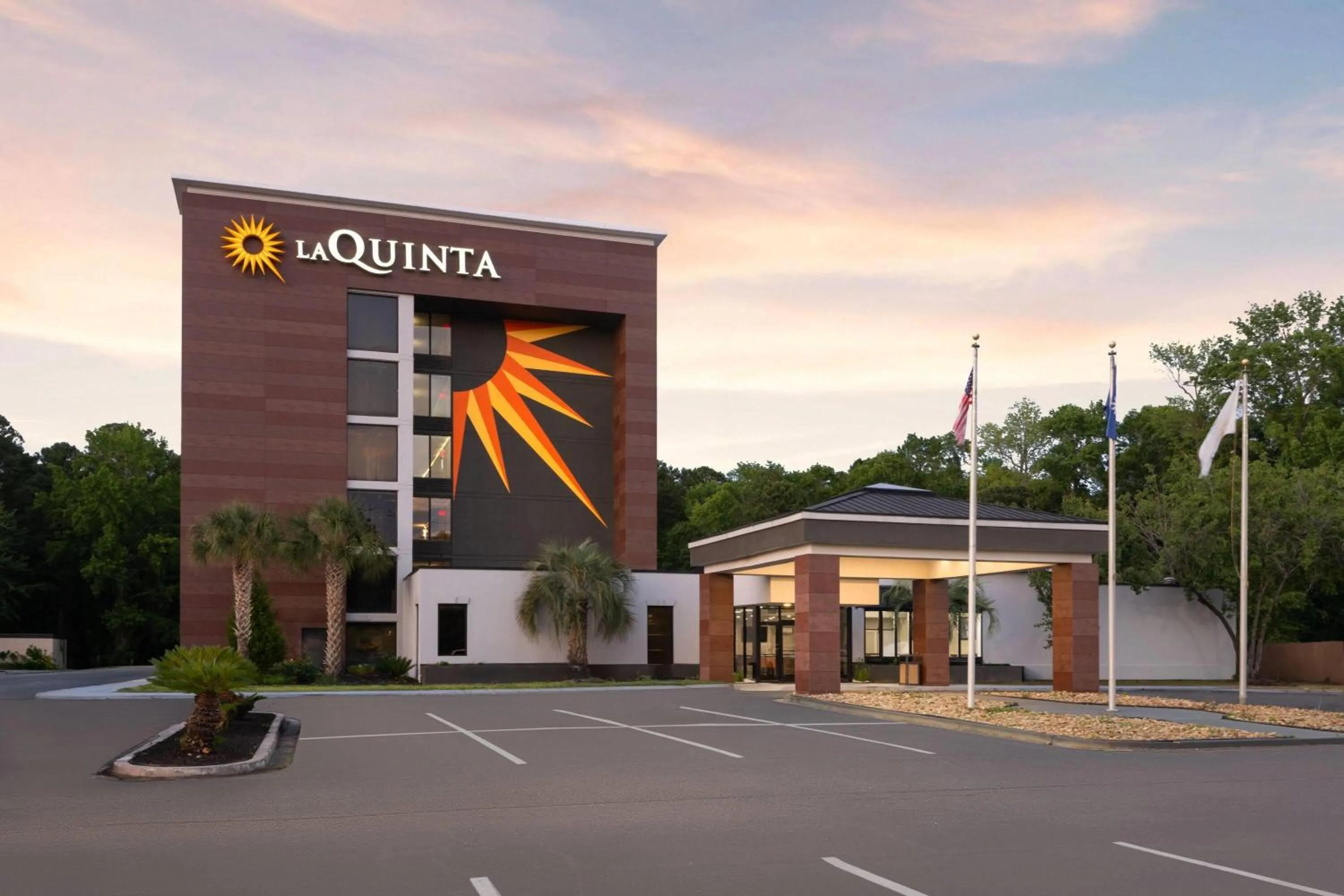 Property building in La Quinta Inn & Suites by Wyndham Myrtle Beach