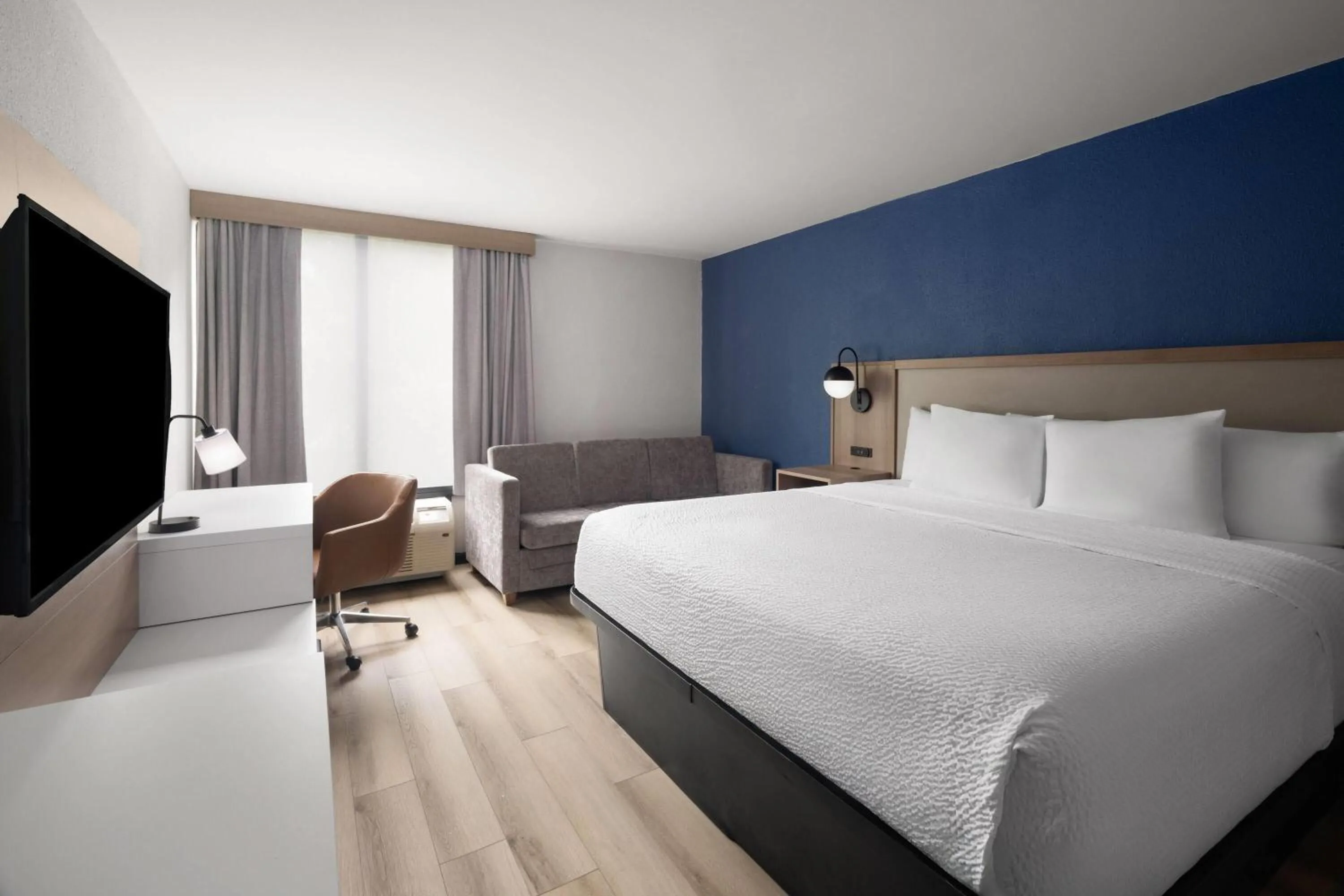 Photo of the whole room in La Quinta Inn & Suites by Wyndham Myrtle Beach