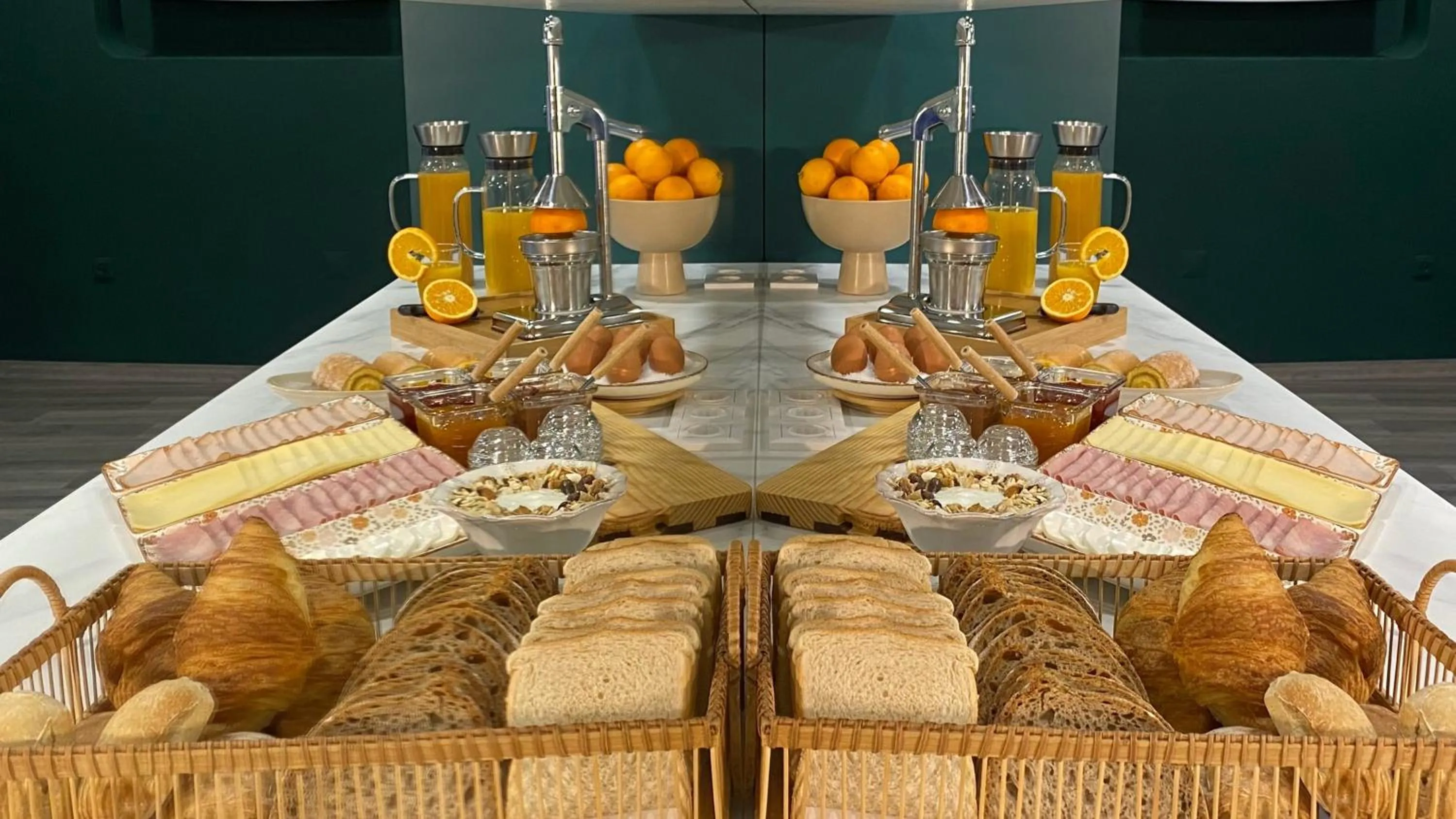 Breakfast in Hotel Santiago Vagos