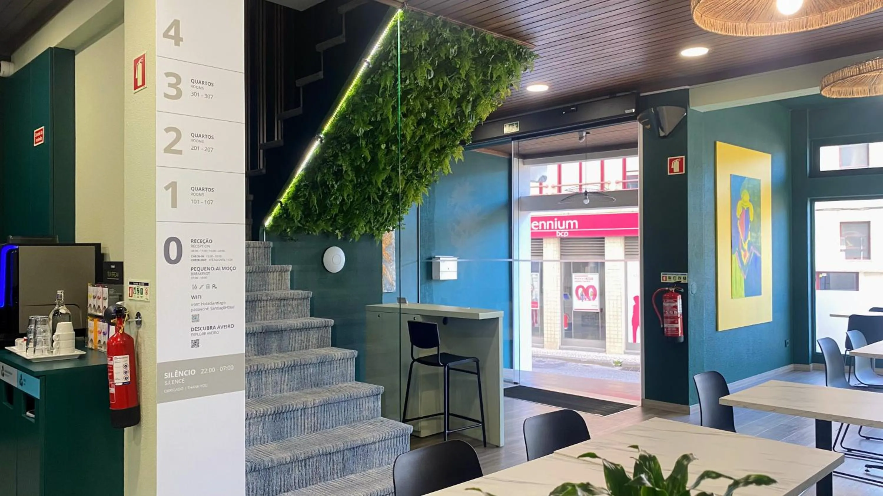 Communal lounge/ TV room in Hotel Santiago Vagos