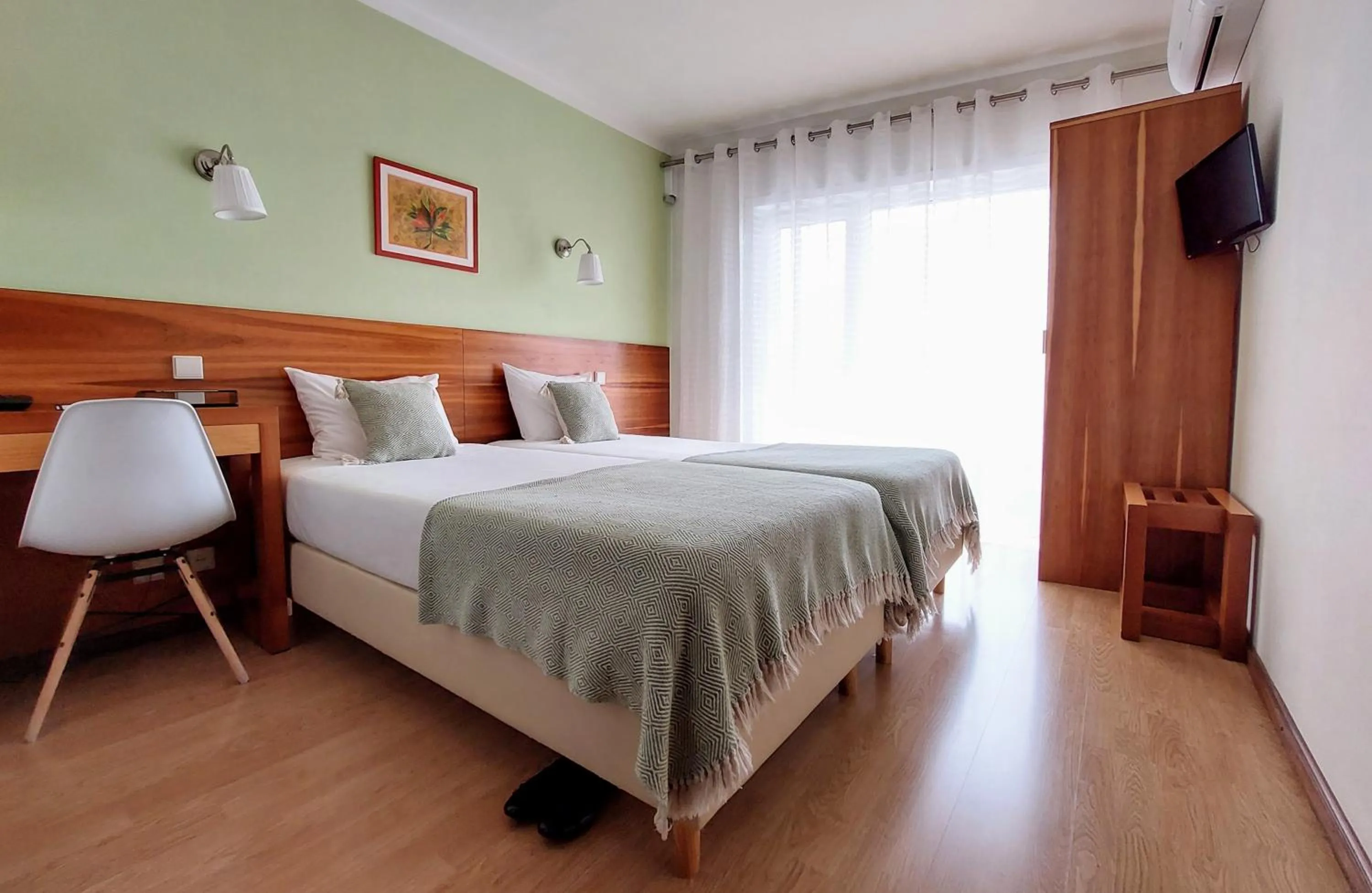 Bedroom, Bed in Hotel Santiago Vagos