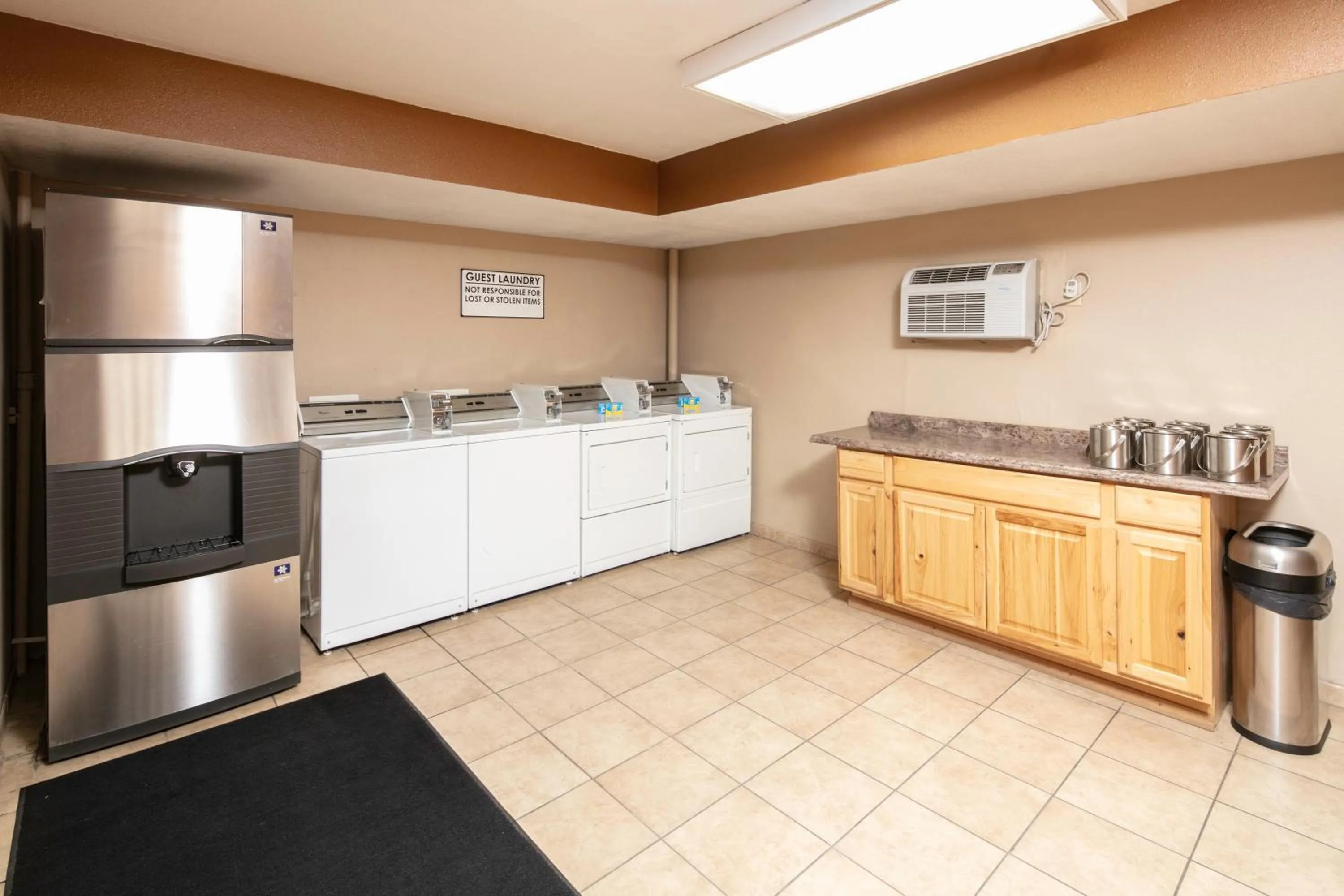 laundry in Waypoint Hotel