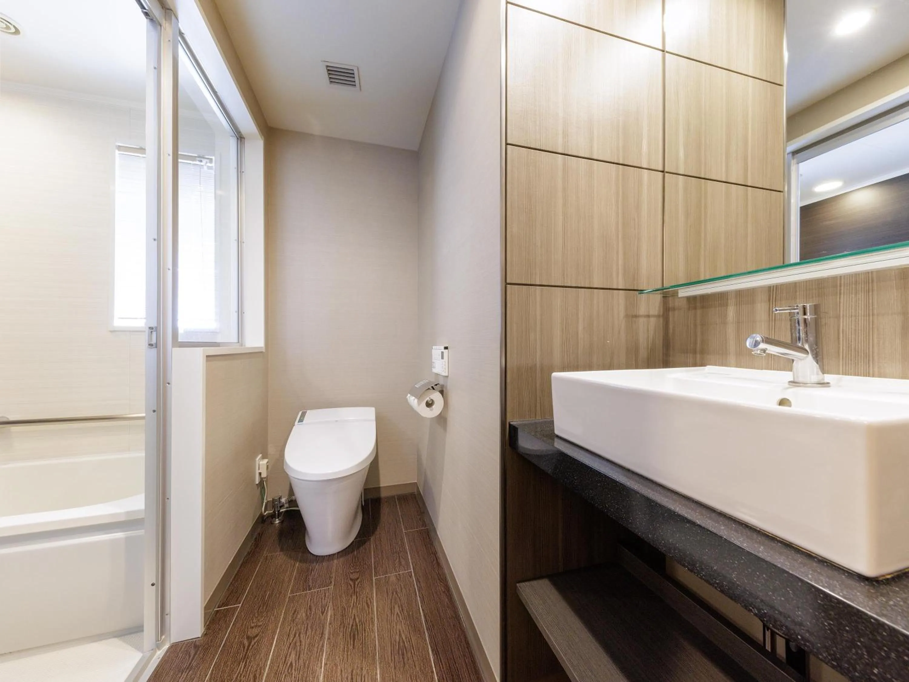 Toilet in Solaria Nishitetsu Hotel Kagoshima