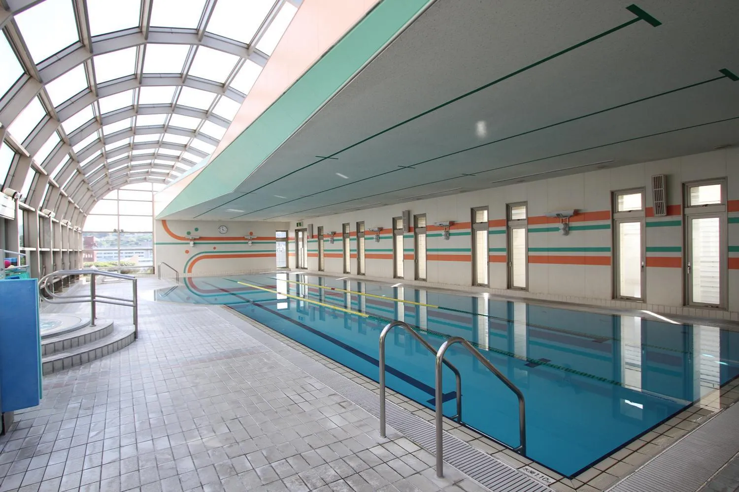 Swimming pool in Rembrandt Hotel Oita