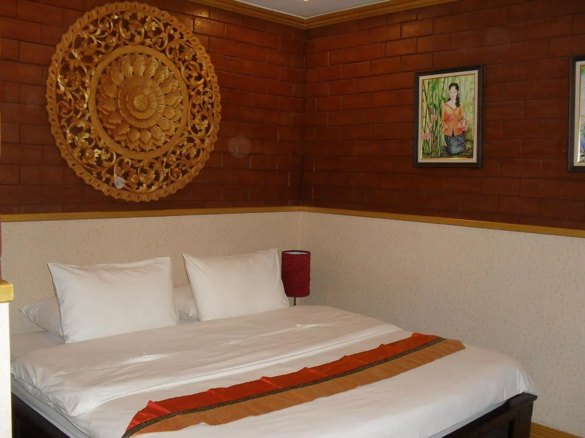 Bed in Irawadee Resort