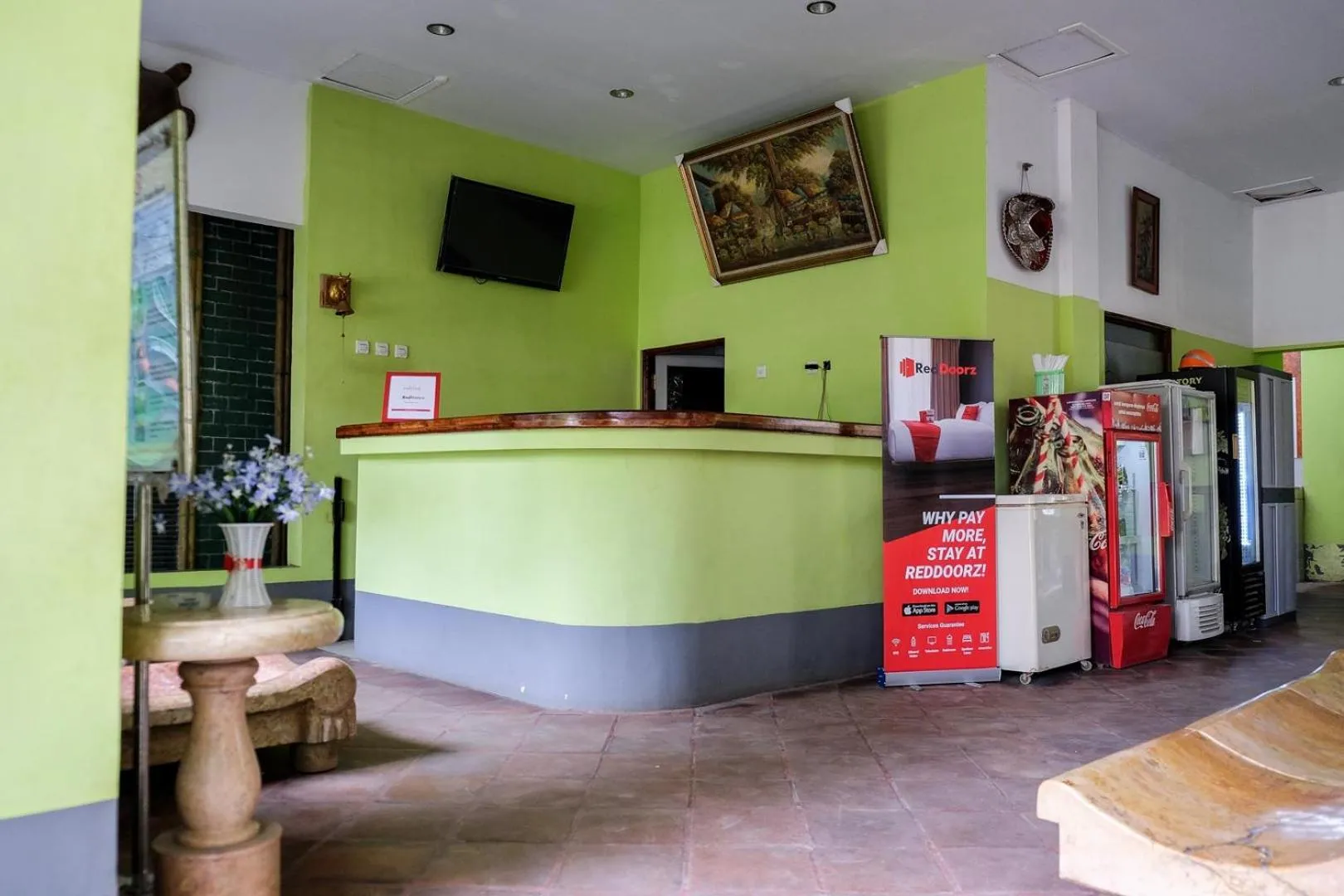 Lobby or reception in RedDoorz Plus near Jalan Baru Bogor