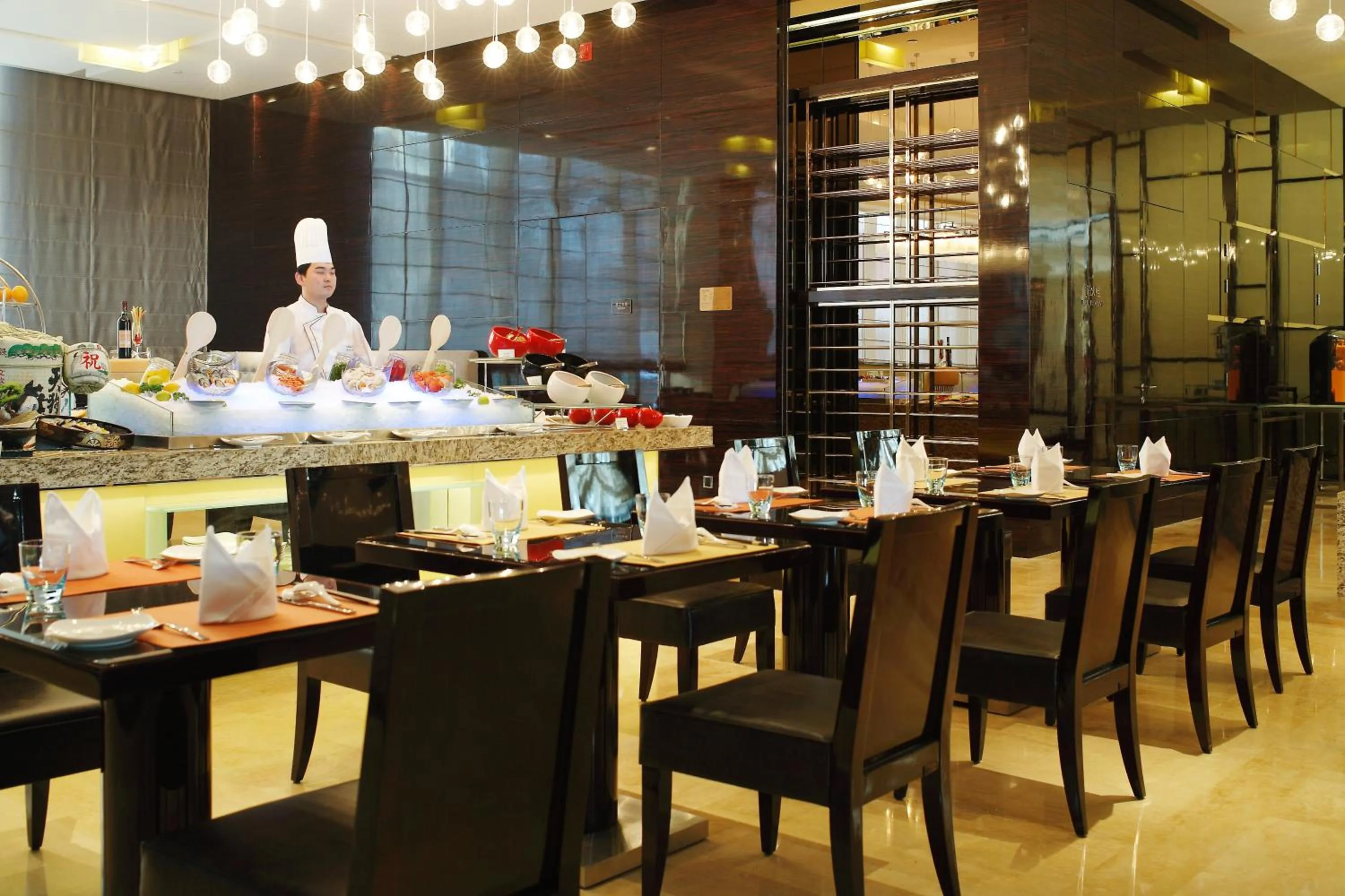 Restaurant/places to eat in InterContinental Shijiazhuang by IHG