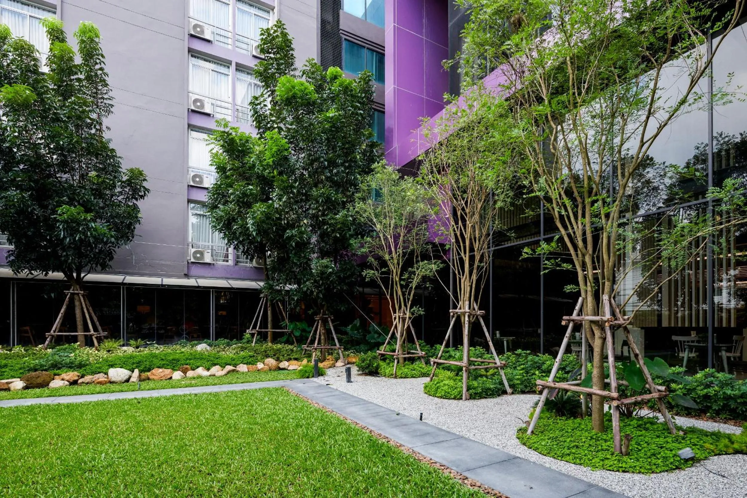 Garden in TK Palace Hotel & Convention Bangkok