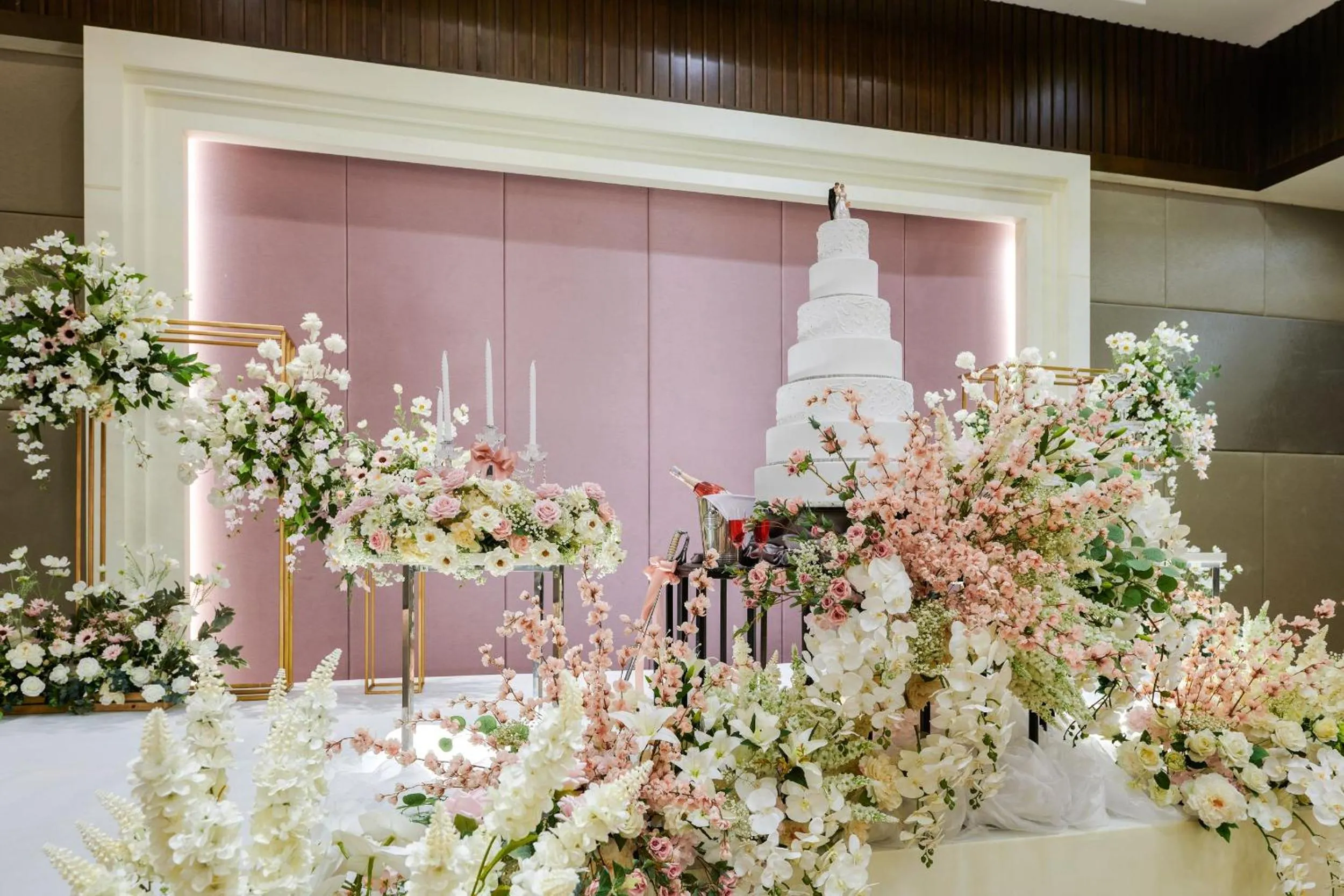 wedding in TK Palace Hotel & Convention Bangkok