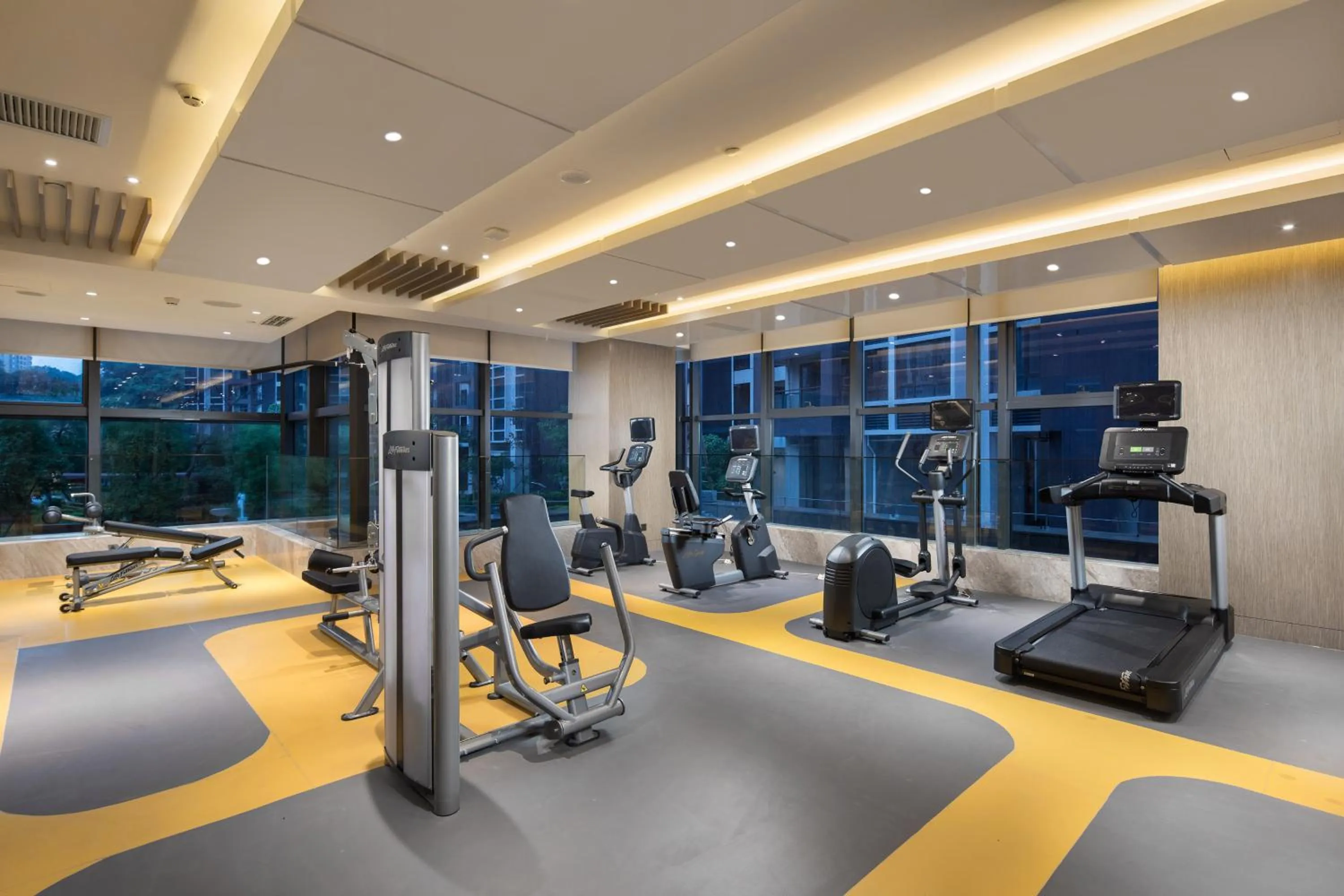Fitness centre/facilities in Holiday Inn Shaoguan Downtown by IHG
