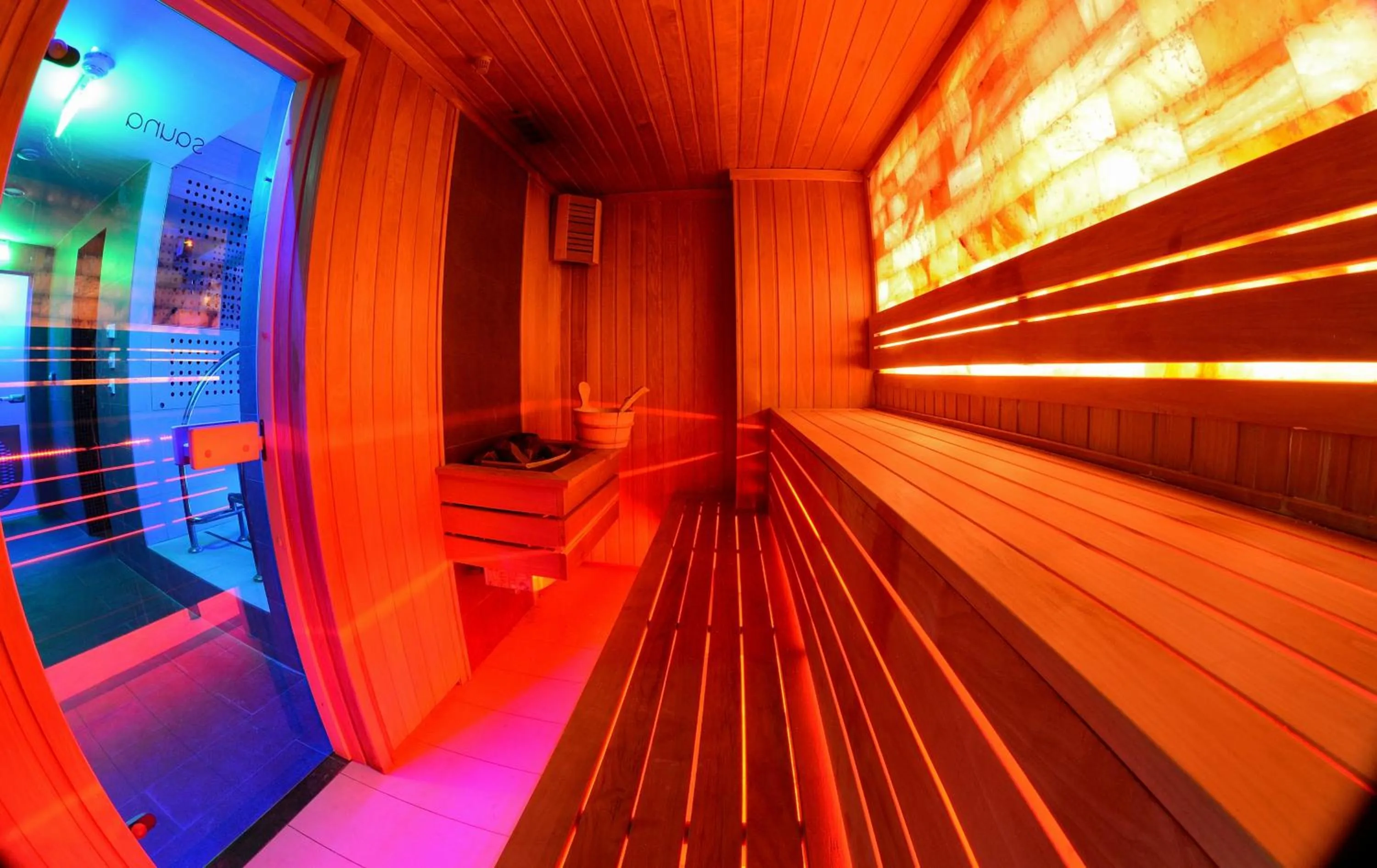 Steam room in Hotel Timisoara