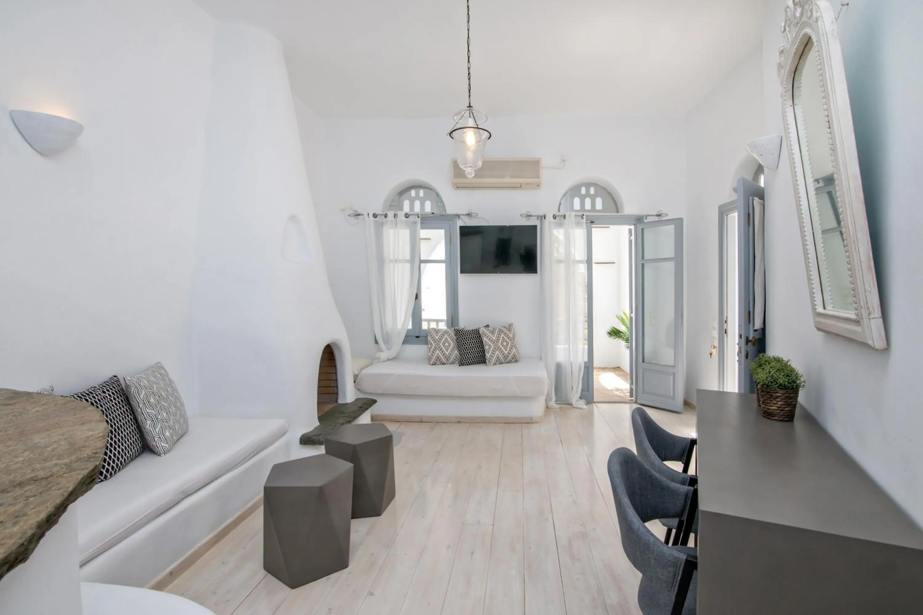 Photo of the whole room in Onar Hotel & Suites