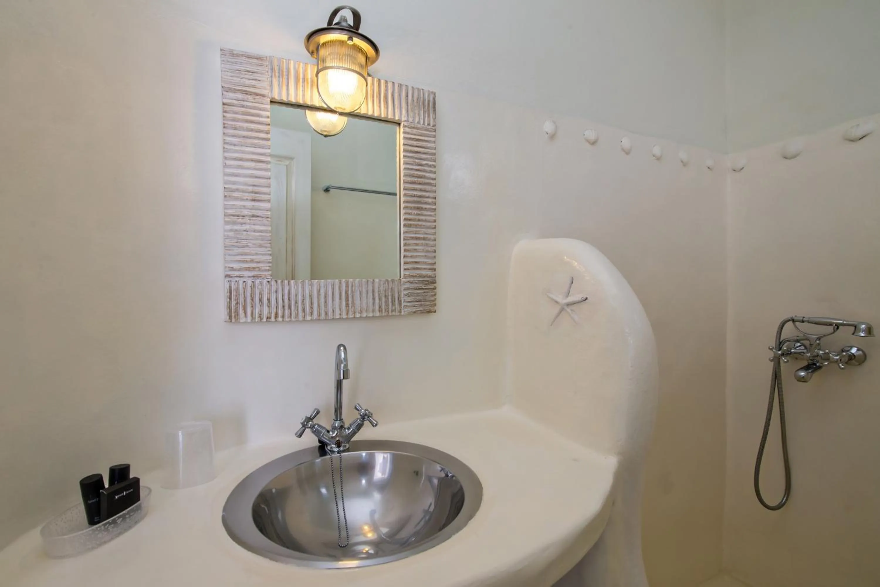 Bathroom in Onar Hotel & Suites