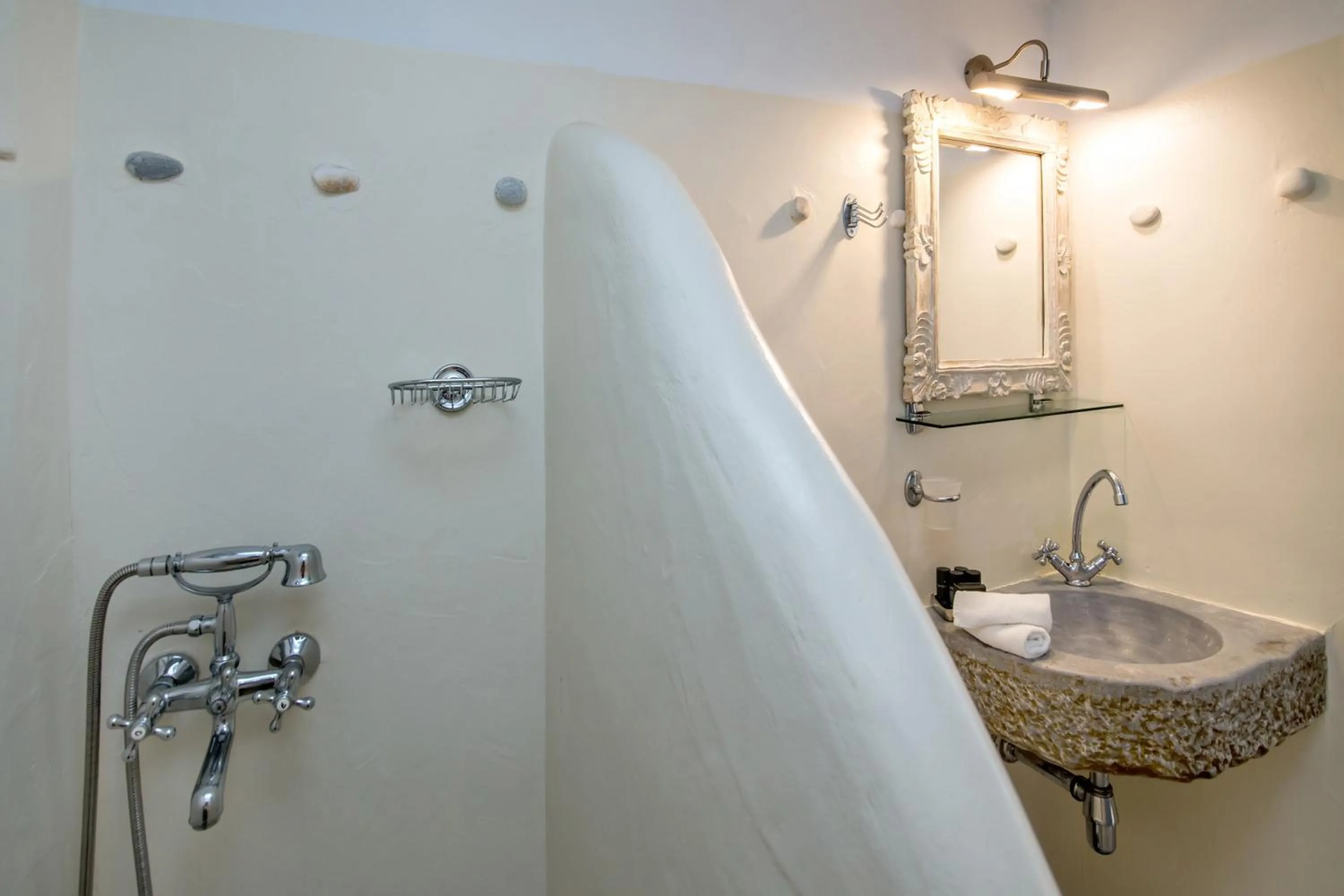 Bathroom in Onar Hotel & Suites