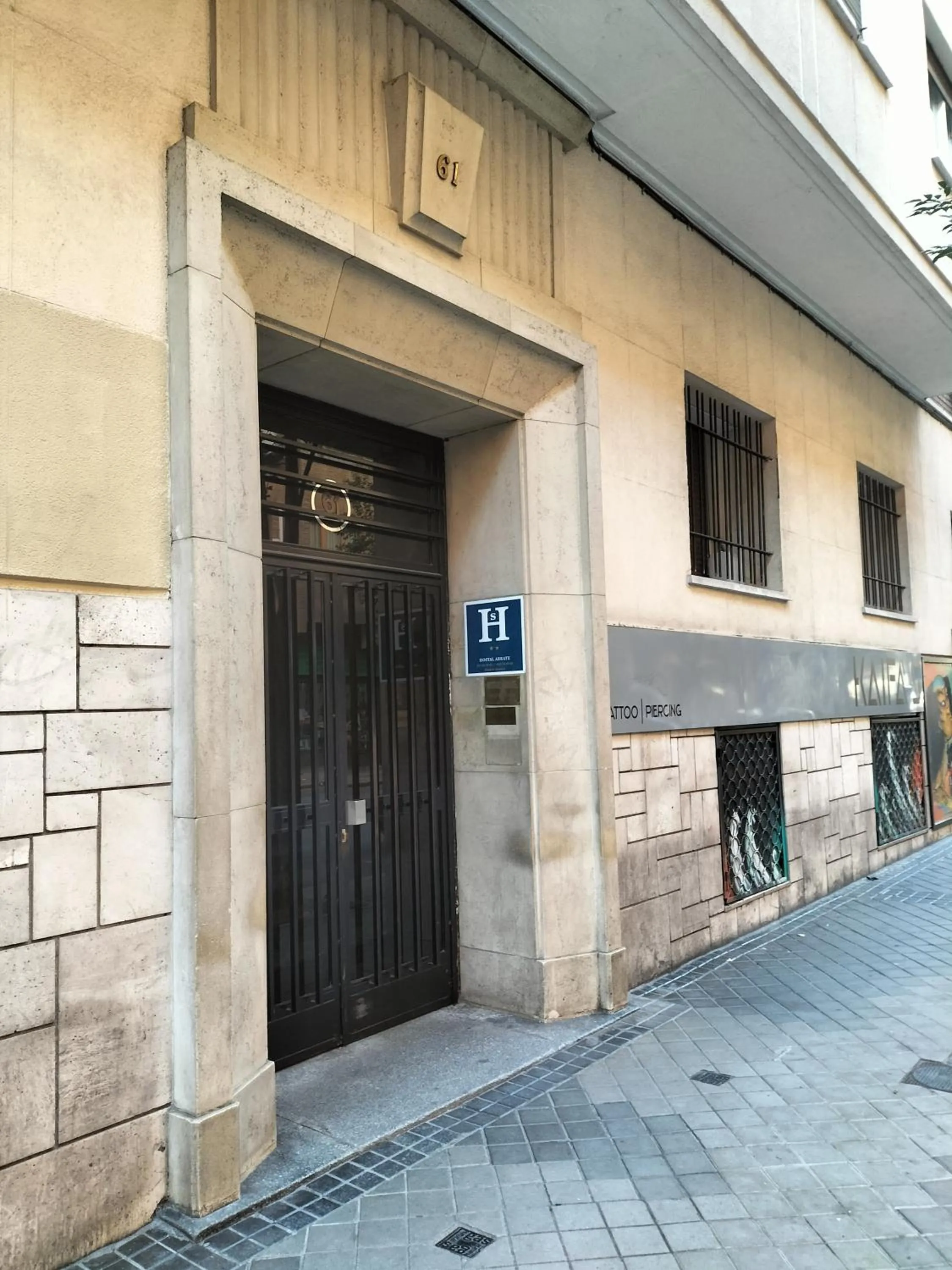 Facade/entrance in Hostal Arrate