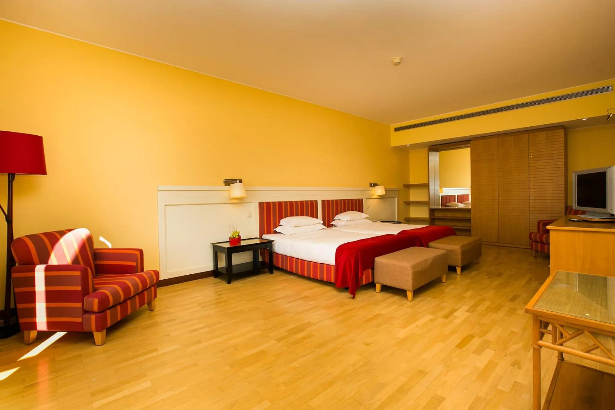 Bedroom, Bed in Pestana Sintra Golf Resort & SPA Hotel