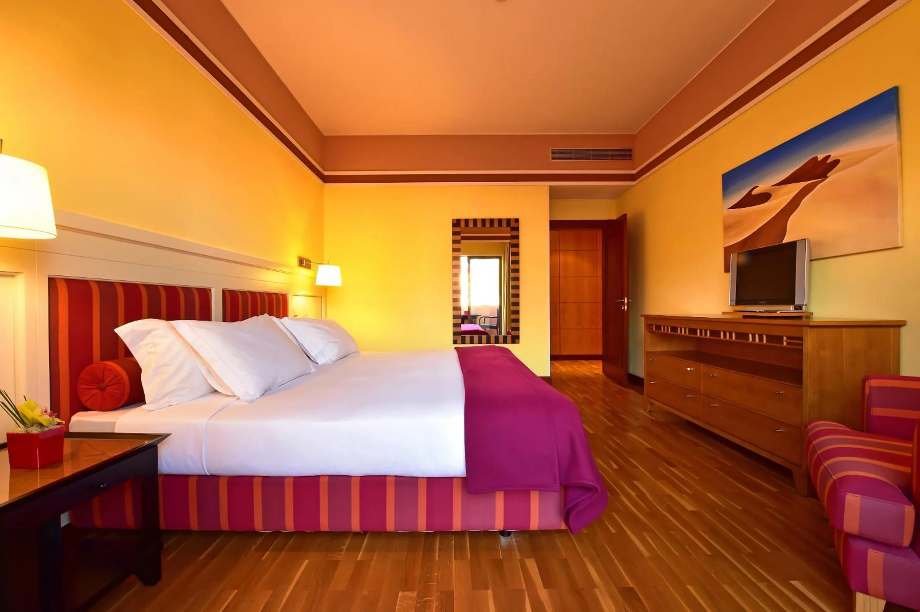 Bedroom, Bed in Pestana Sintra Golf Resort & SPA Hotel