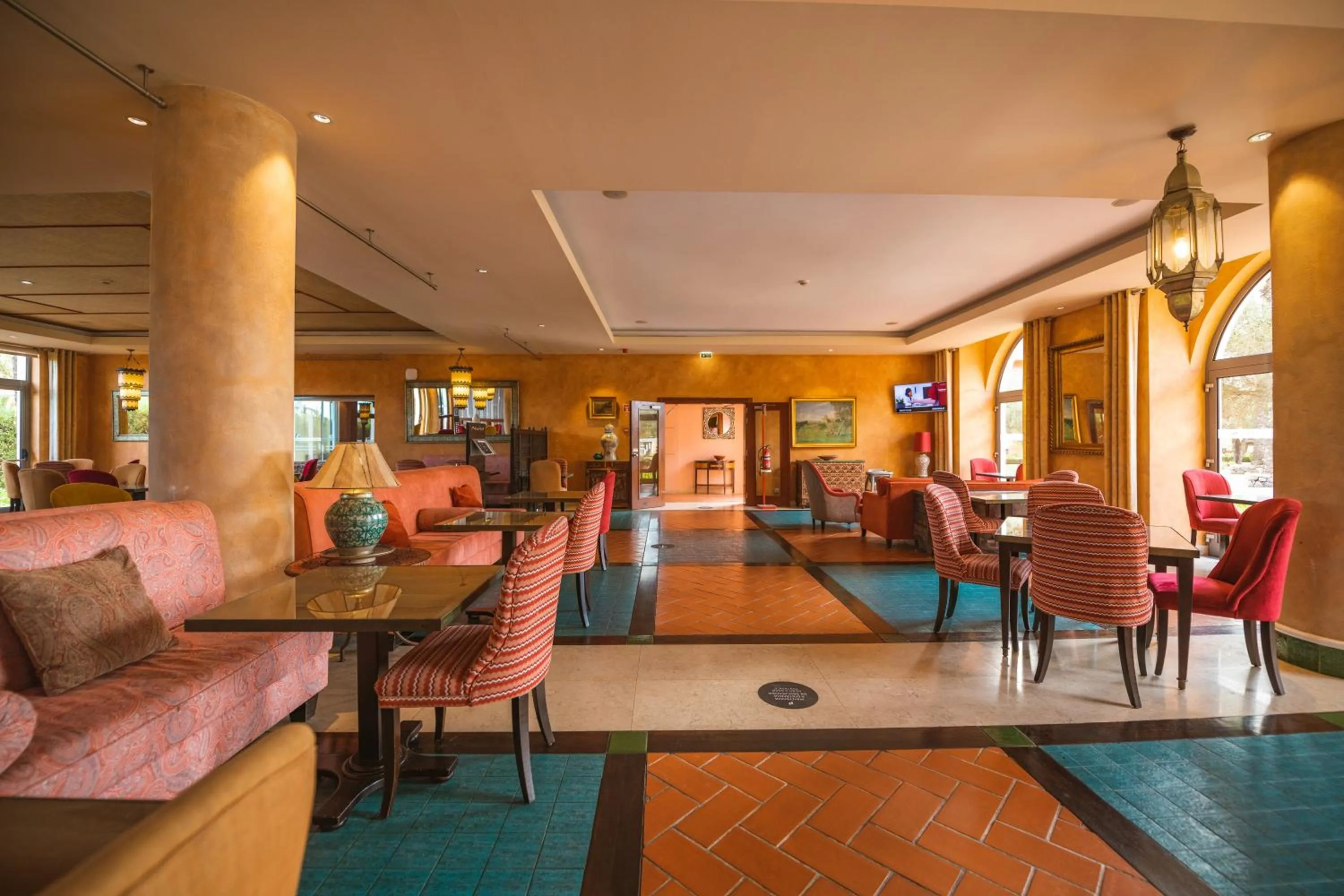 Lounge or bar in Pestana Sintra Golf Resort & SPA Hotel