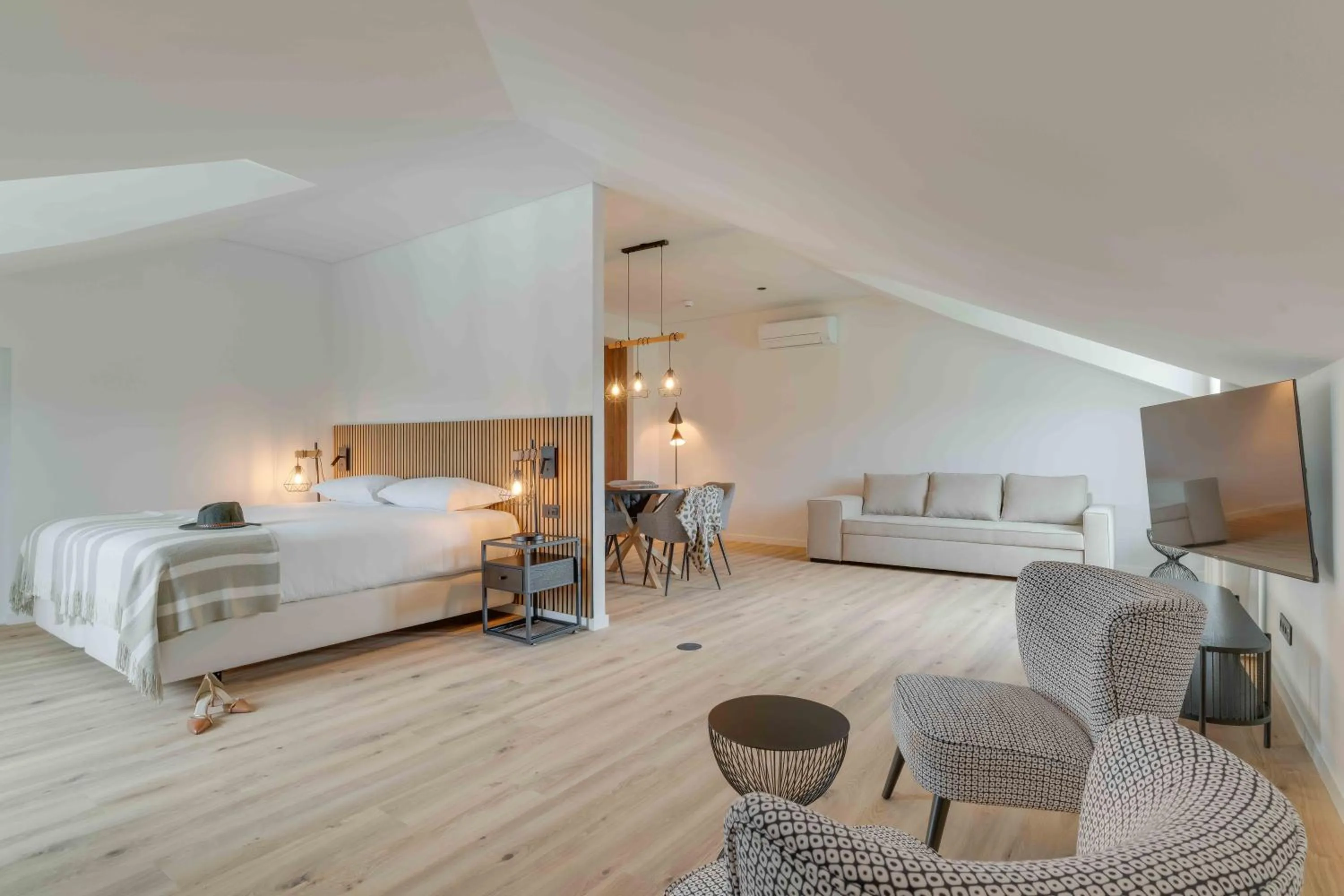 Bedroom, Bed in Pestana Sintra Golf Resort & SPA Hotel