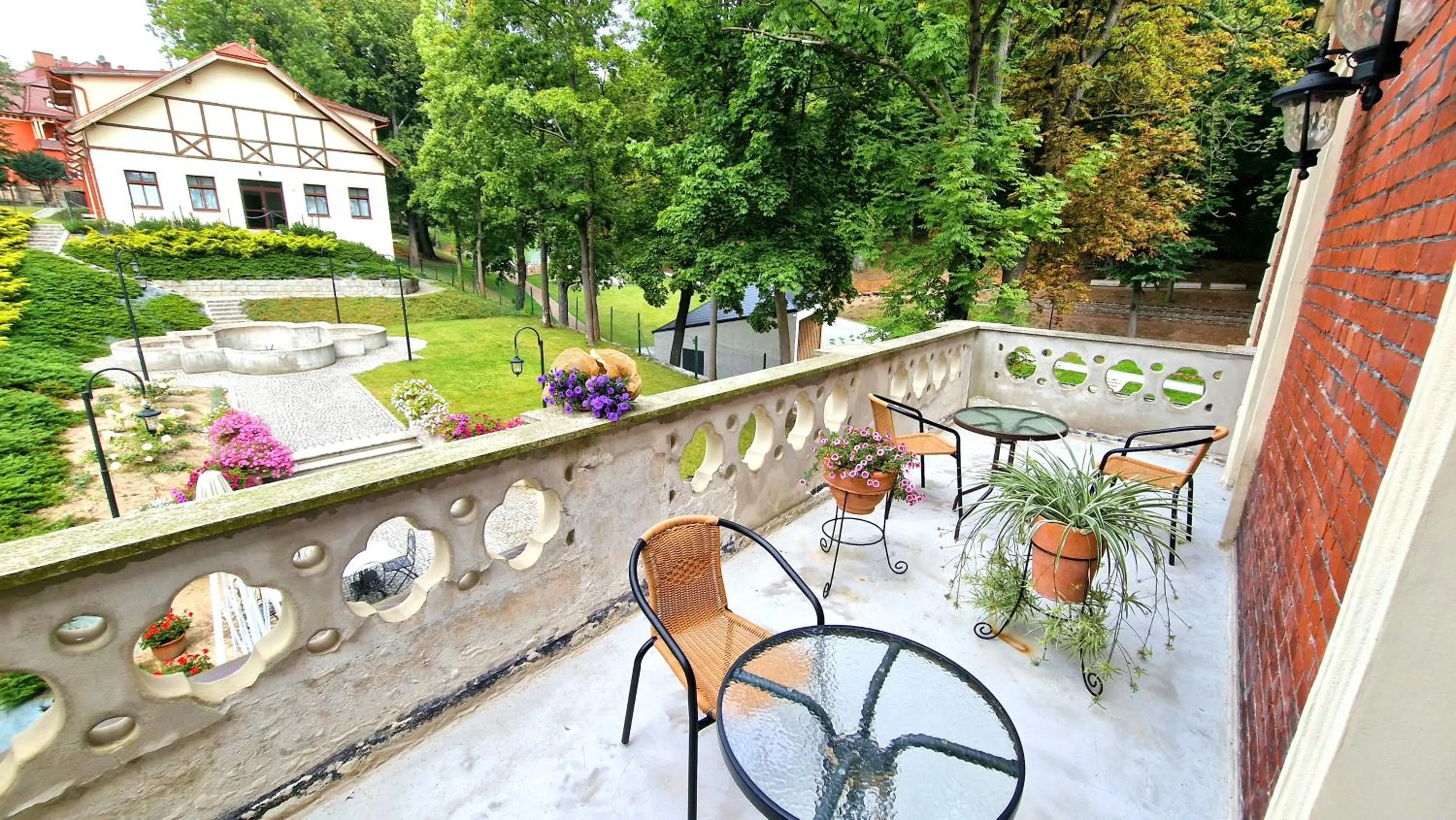 Day in Hotel Charlotta