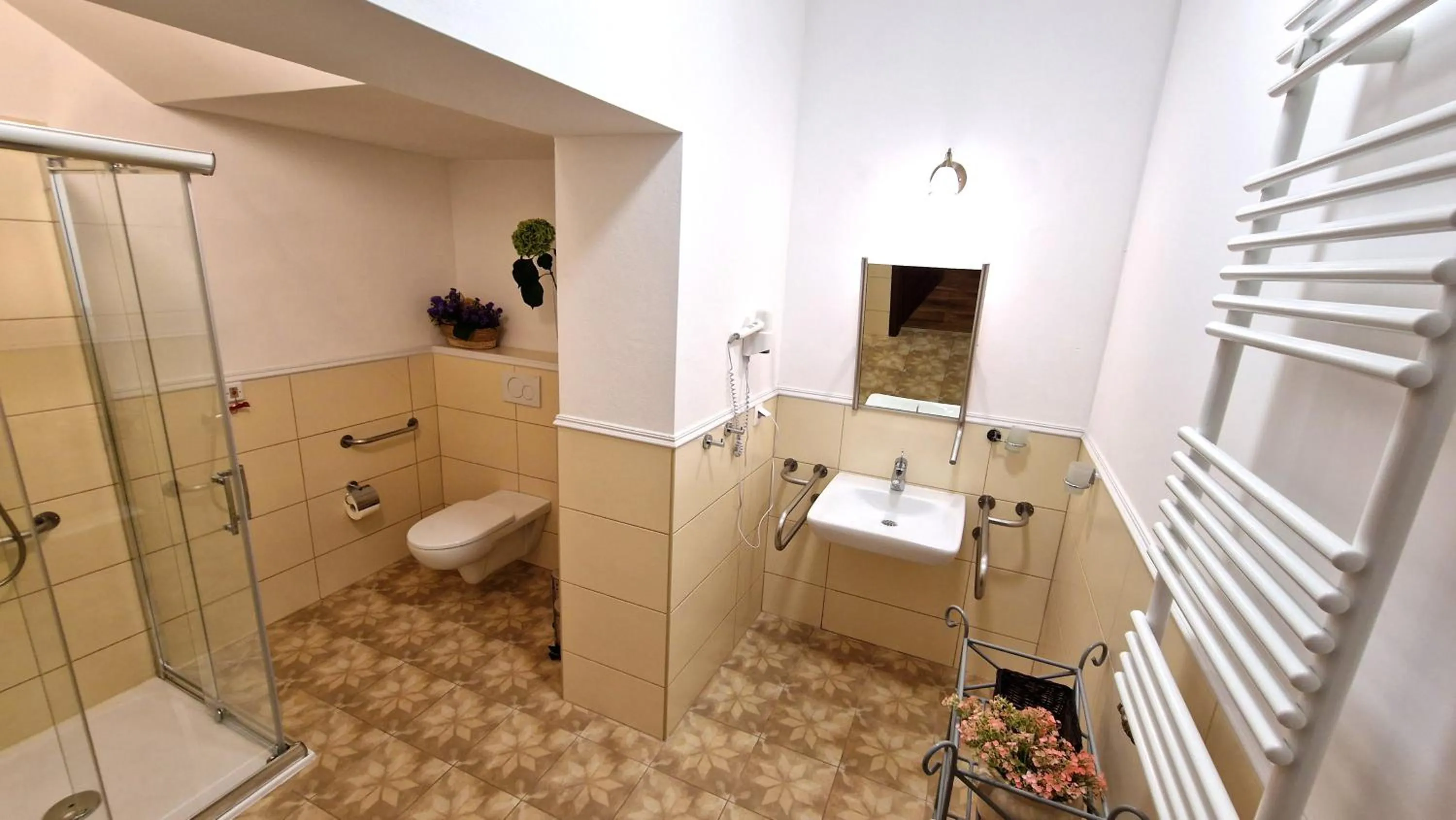 Bathroom in Hotel Charlotta