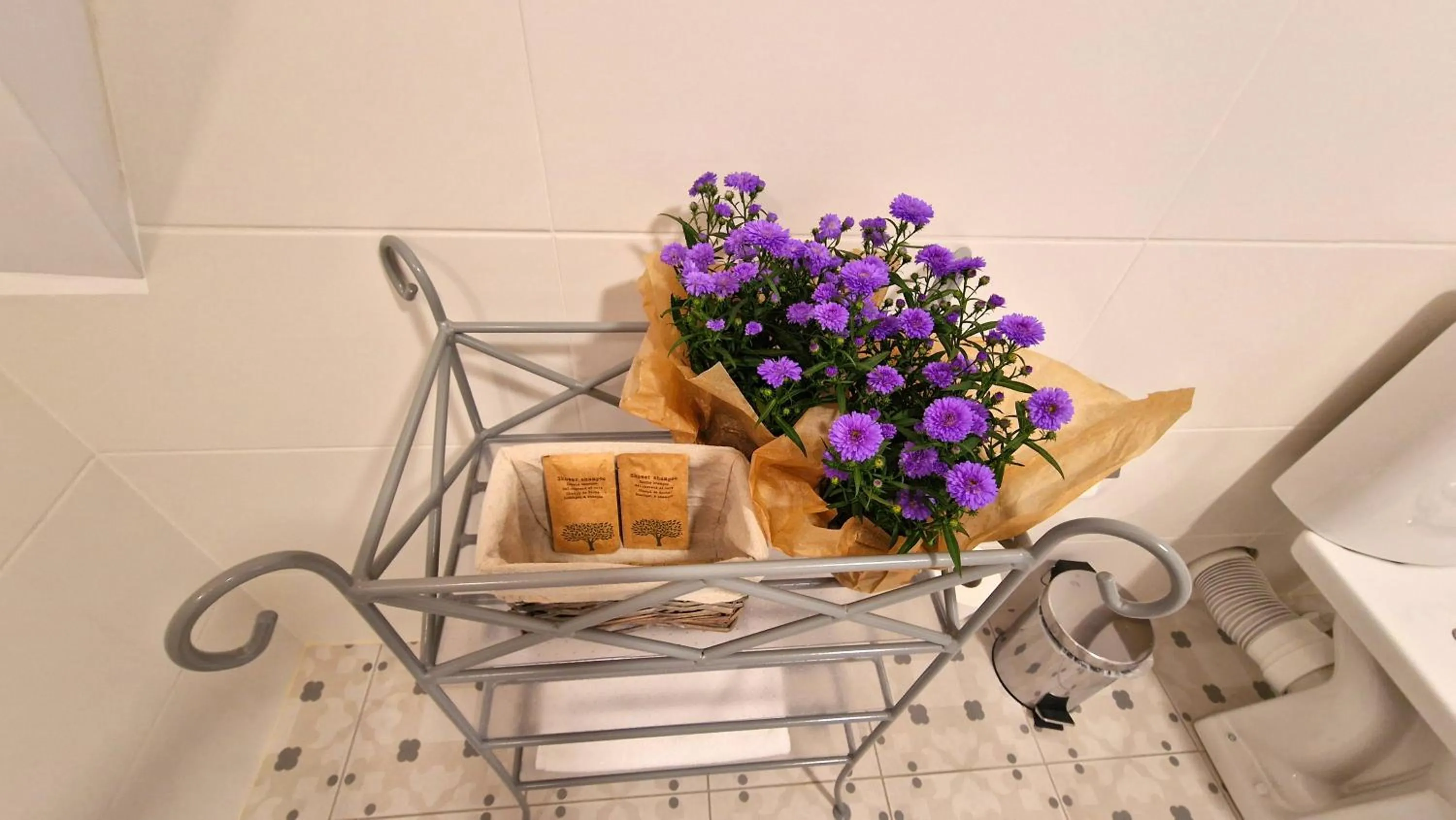 Bathroom in Hotel Charlotta