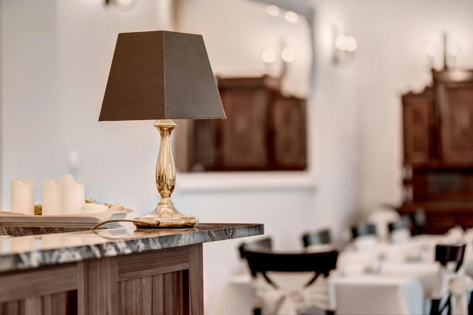 Restaurant/places to eat in Hotel Charlotta