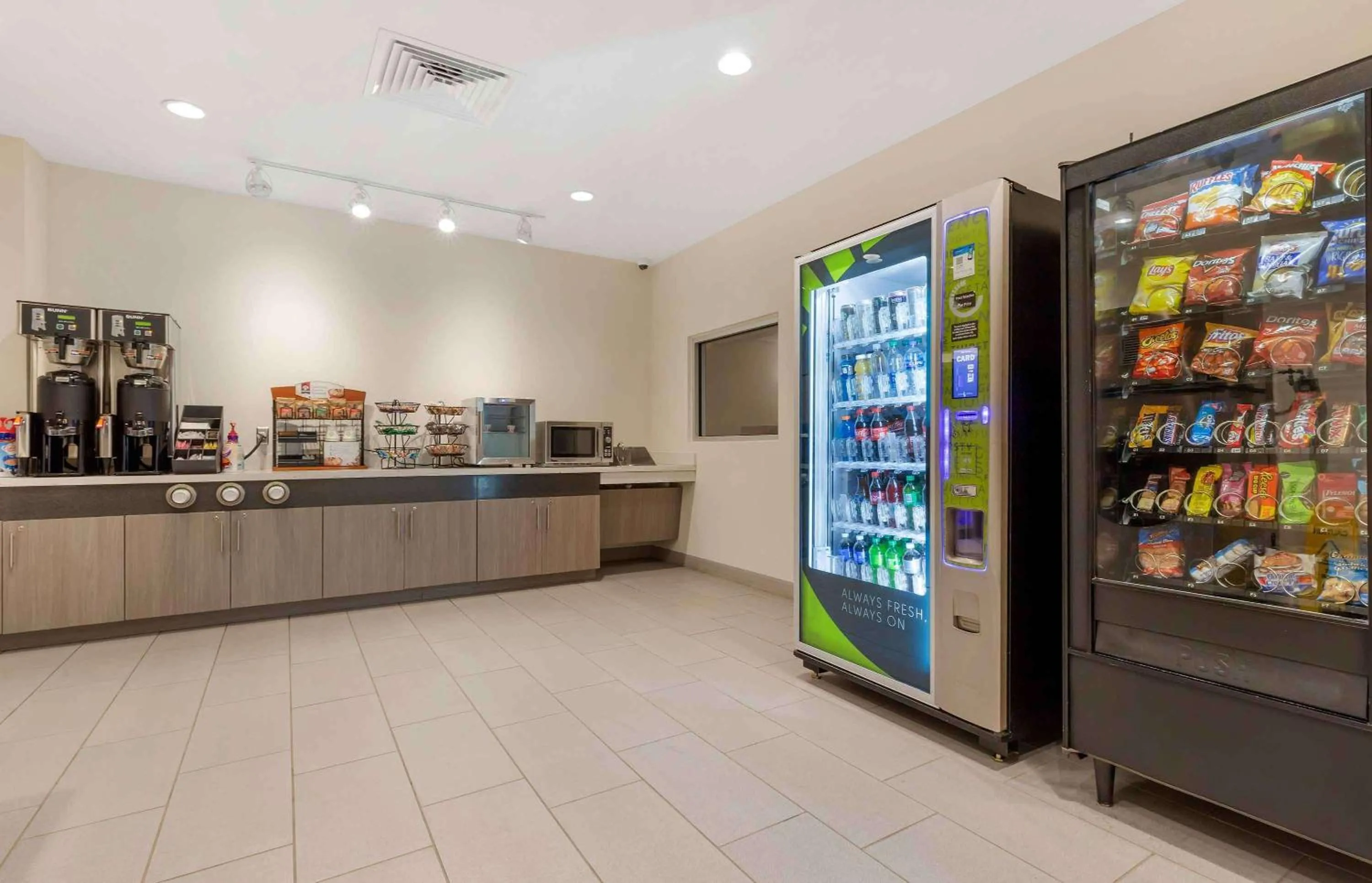 Breakfast in Extended Stay America Premier Suites - Greenville - Woodruff Road