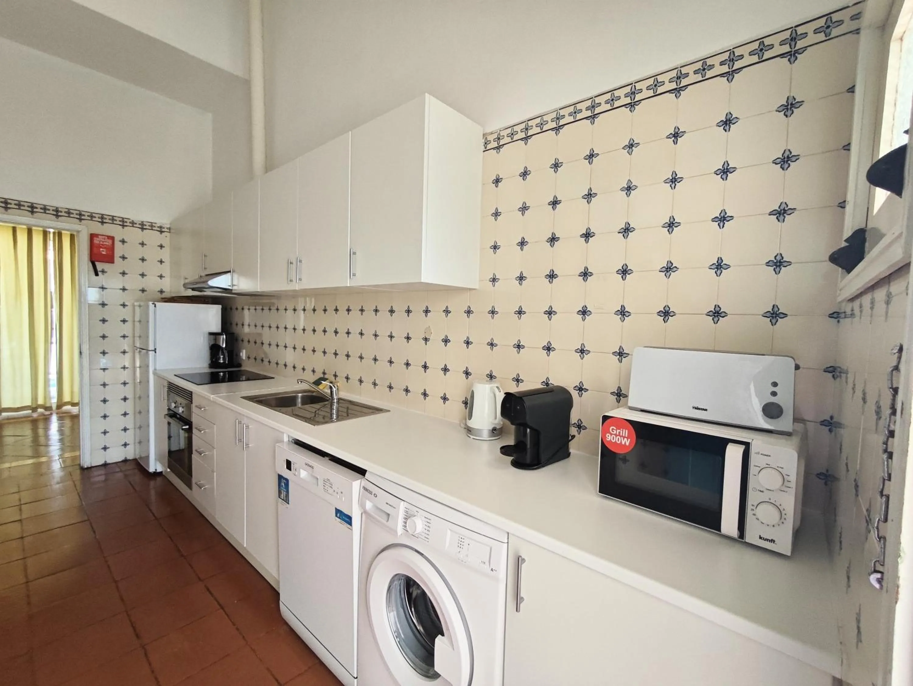 Coffee/tea facilities in Aldeamento Turistico da Prainha