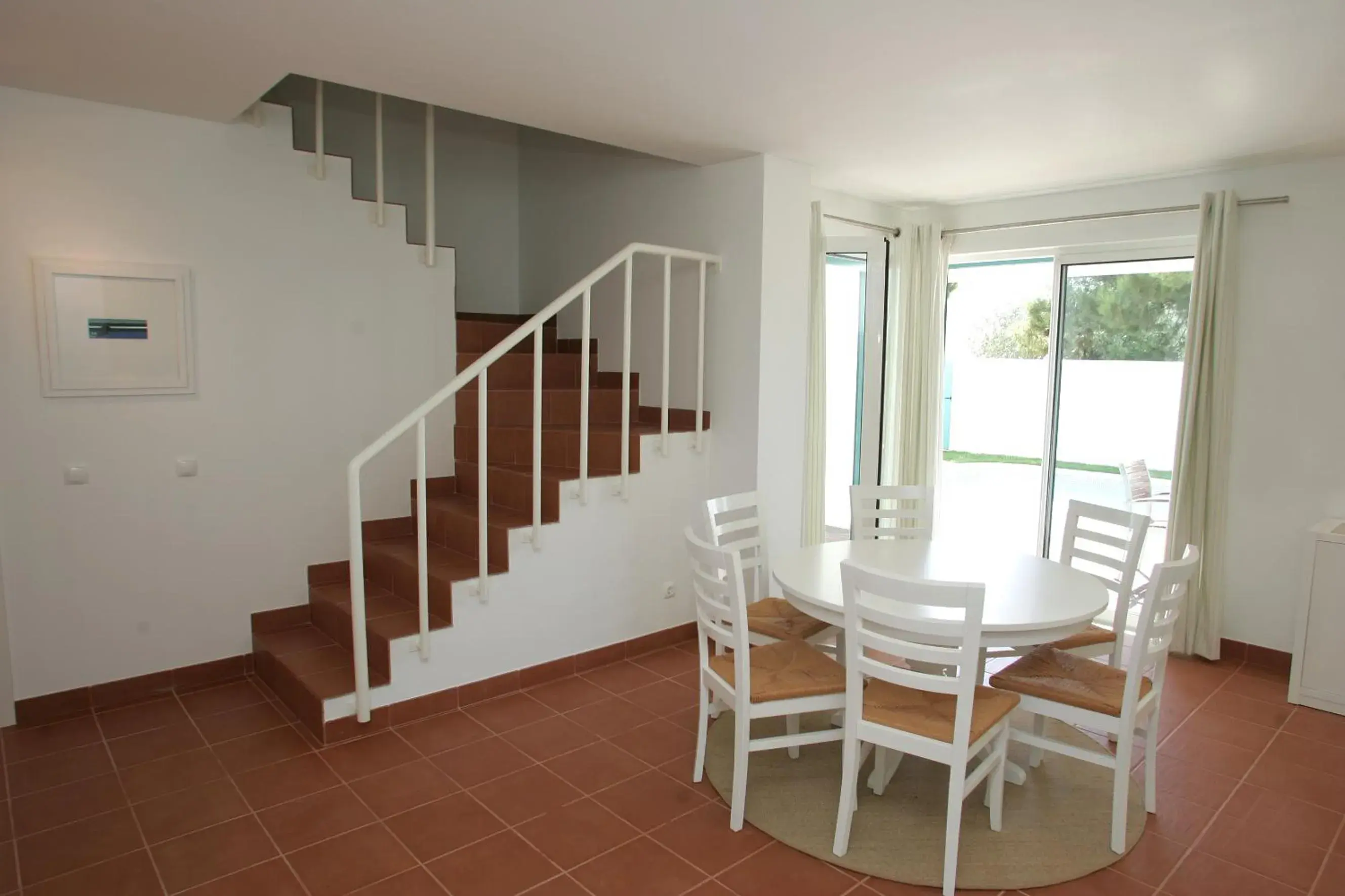 Three-Bedroom Villa with Private Pool in Aldeamento Turistico da Prainha Three-Bedroom Villa with Private Pool in Aldeamento Turistico da Prainha