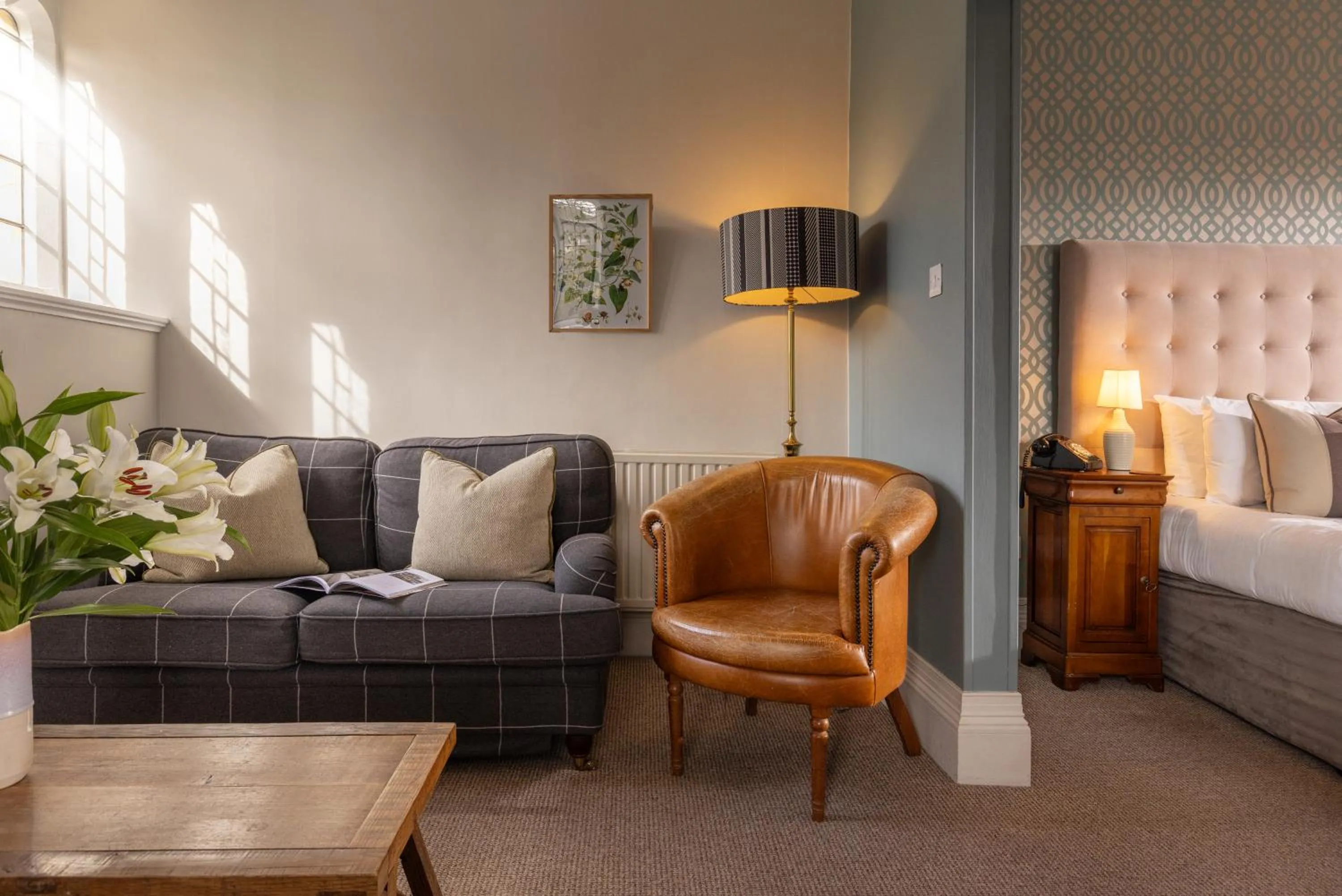 Living room, Bed in The Alverton