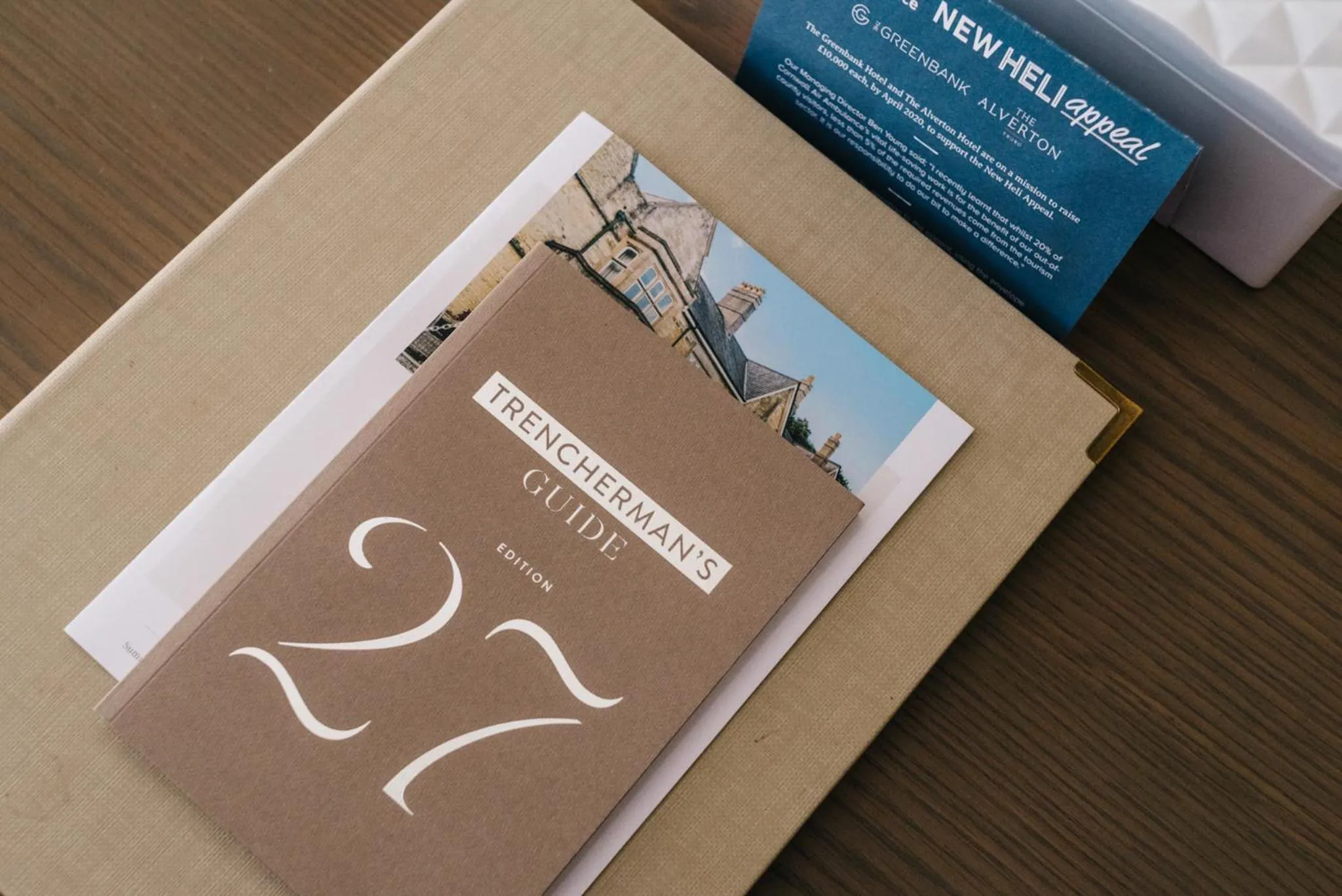 Logo/Certificate/Sign in The Alverton