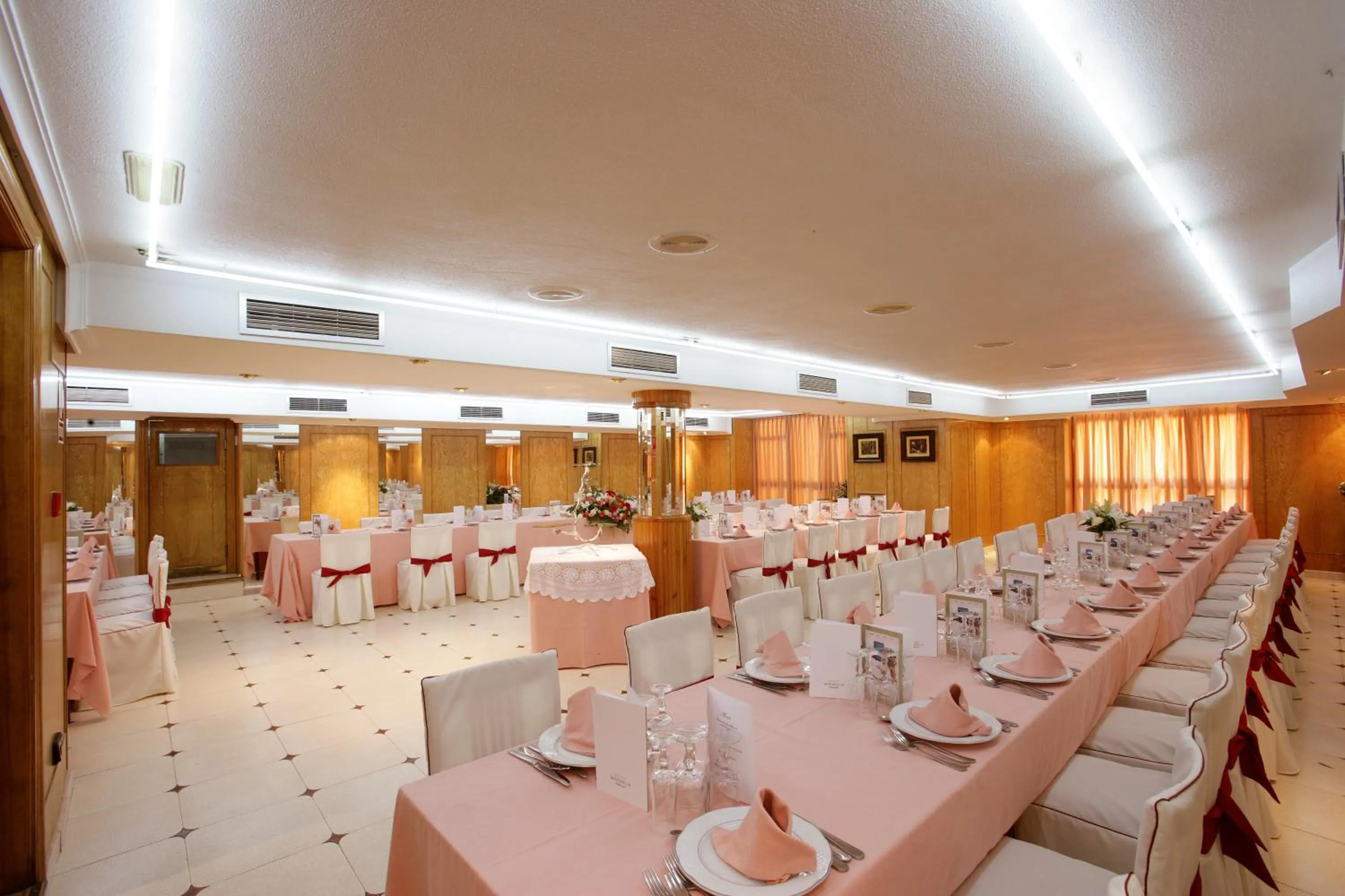 Banquet/Function facilities in Hotel Marivella