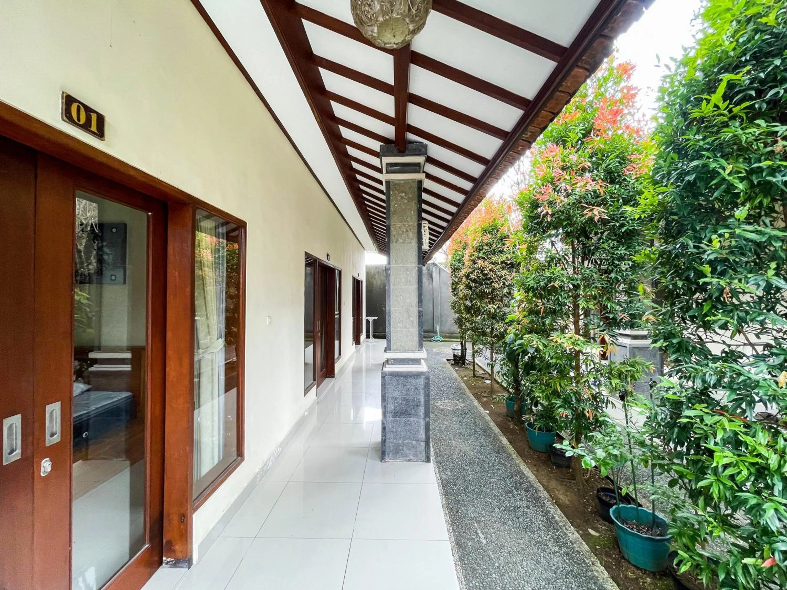 Property building in Urbanview Hotel Lilis Cempaka Mas Guesthouse