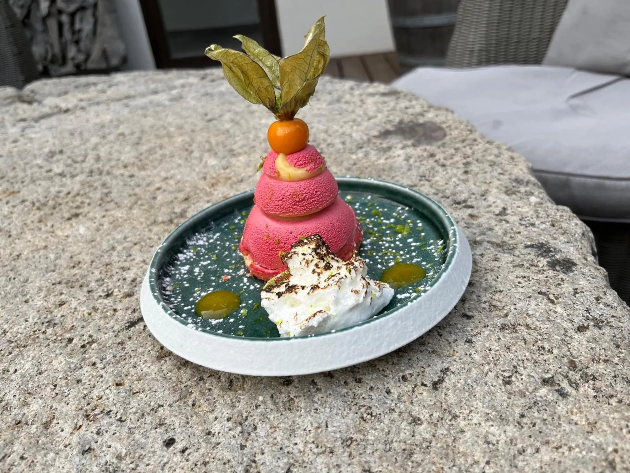 Restaurant/places to eat in Le Belvedere