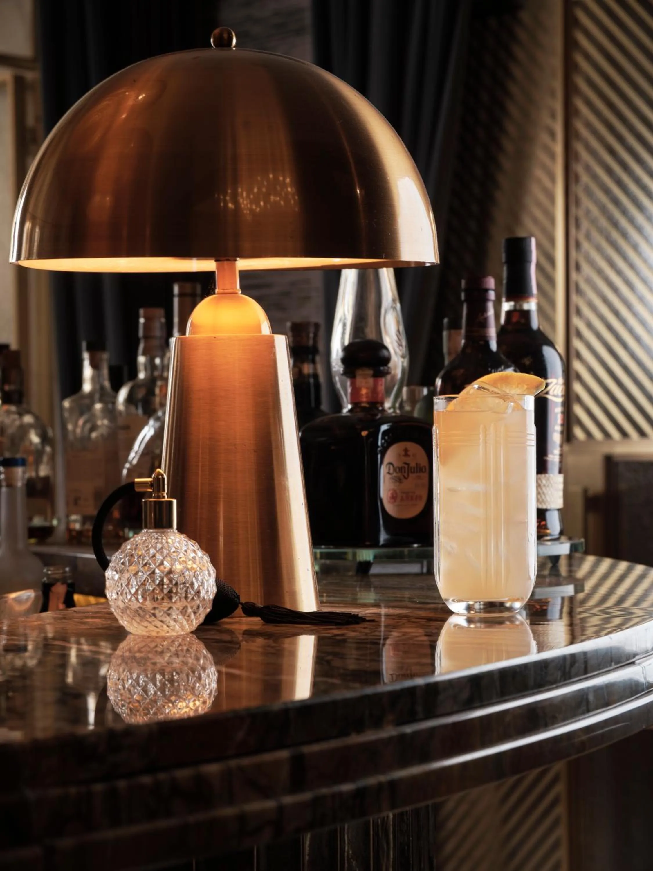 Lounge or bar in Hotel Capital