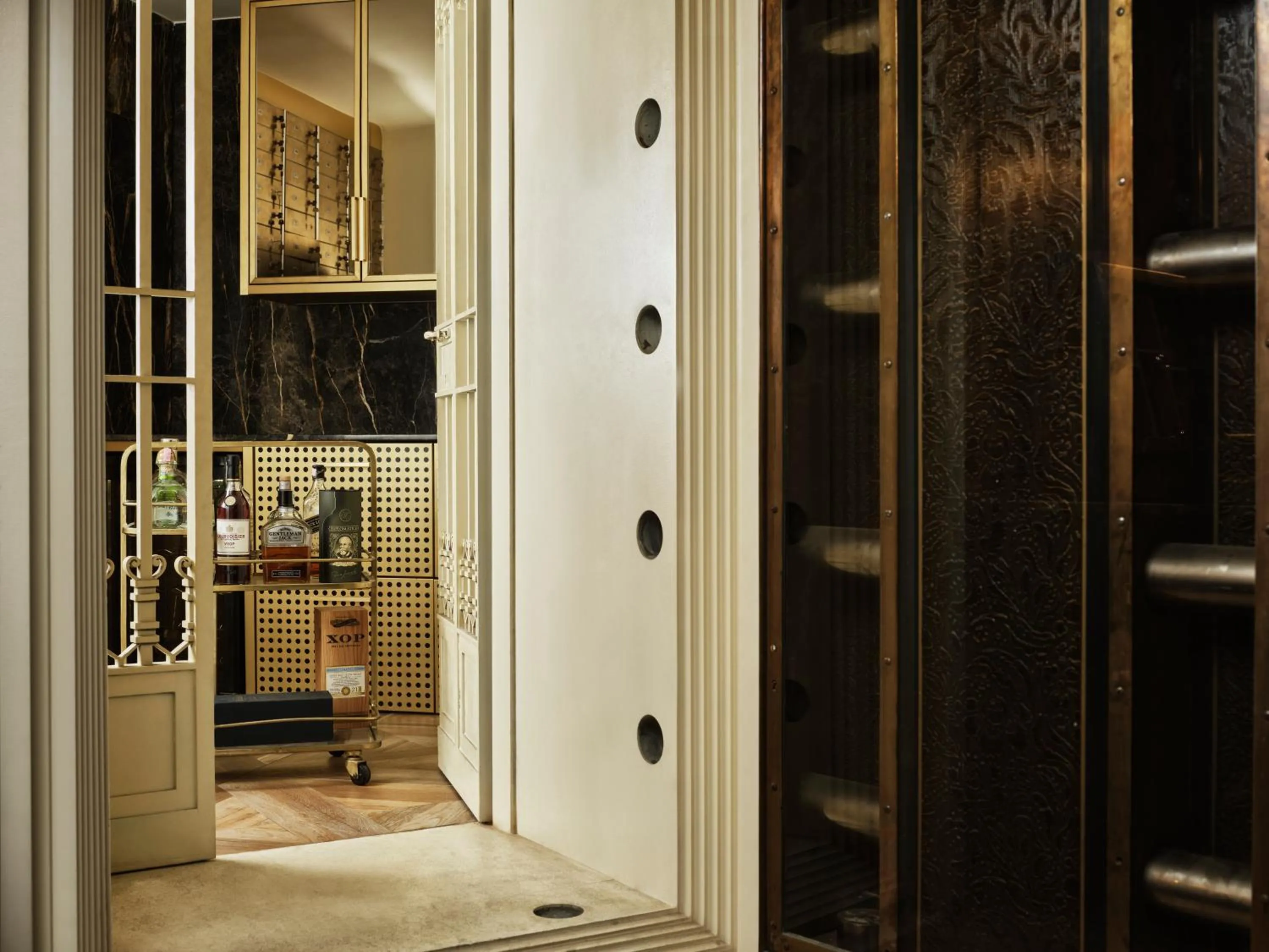 Business facilities in Hotel Capital