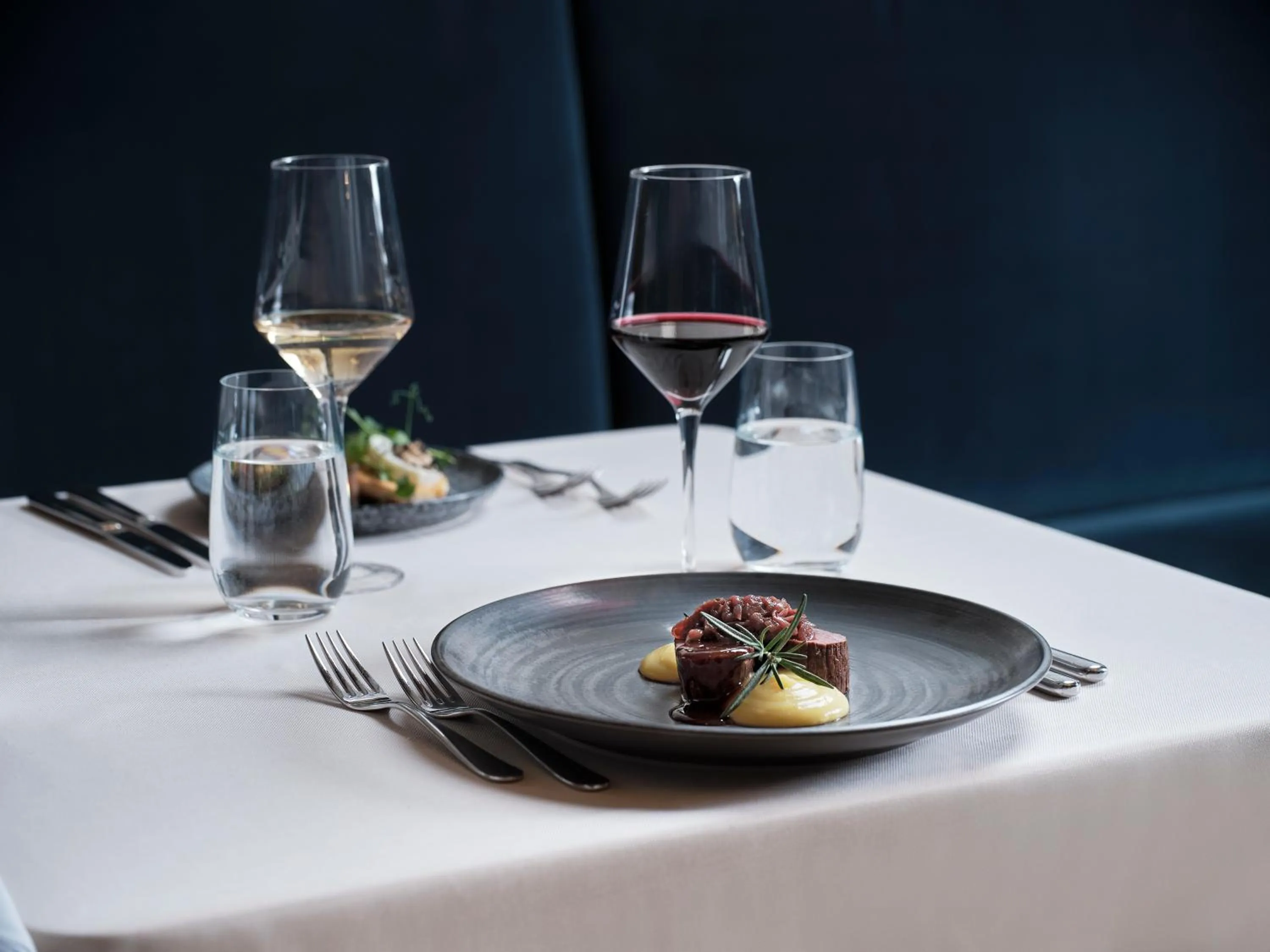 Food and drinks in Hotel Capital