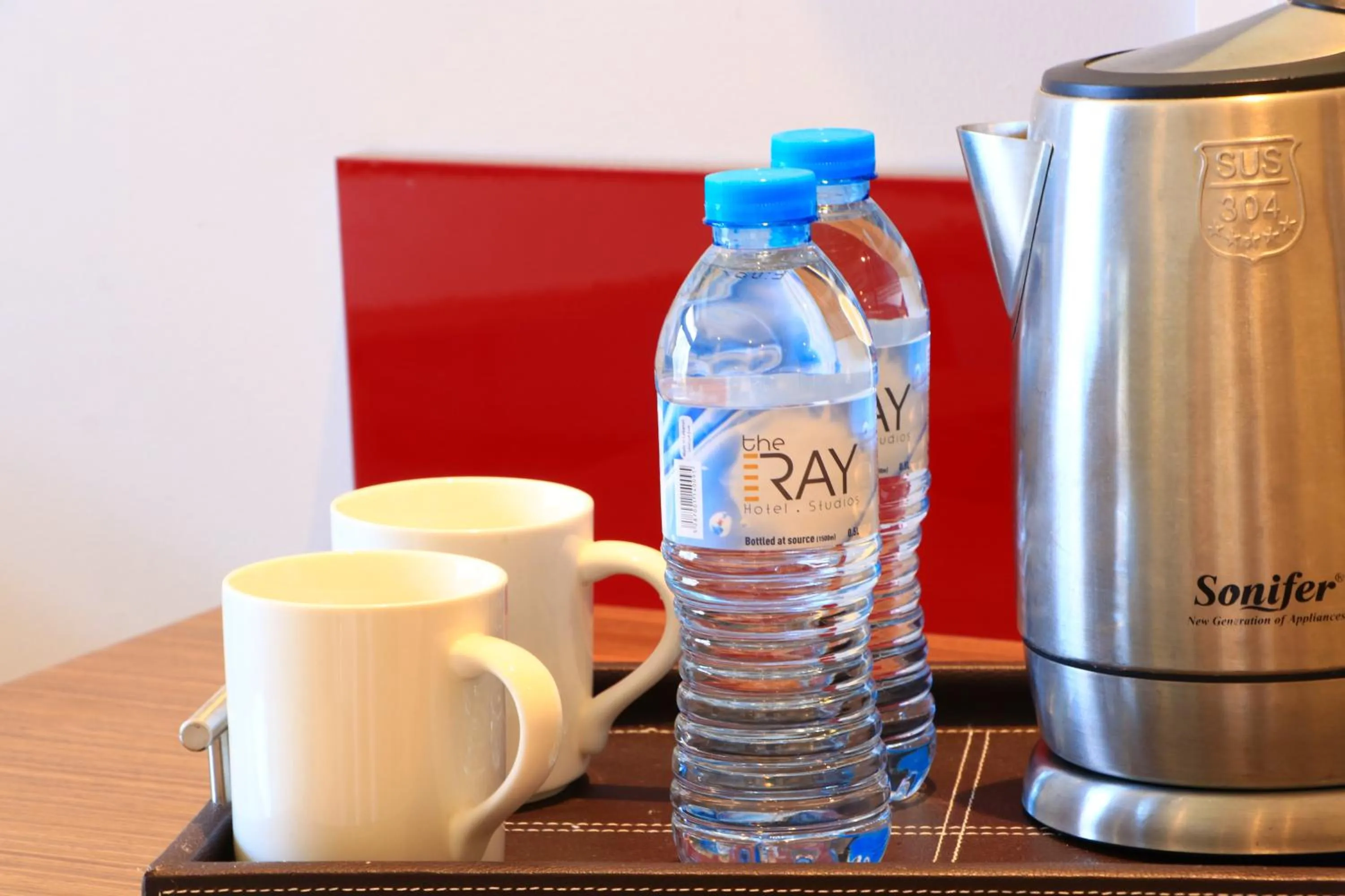 Coffee/tea facilities in The Ray Hotel and Studios