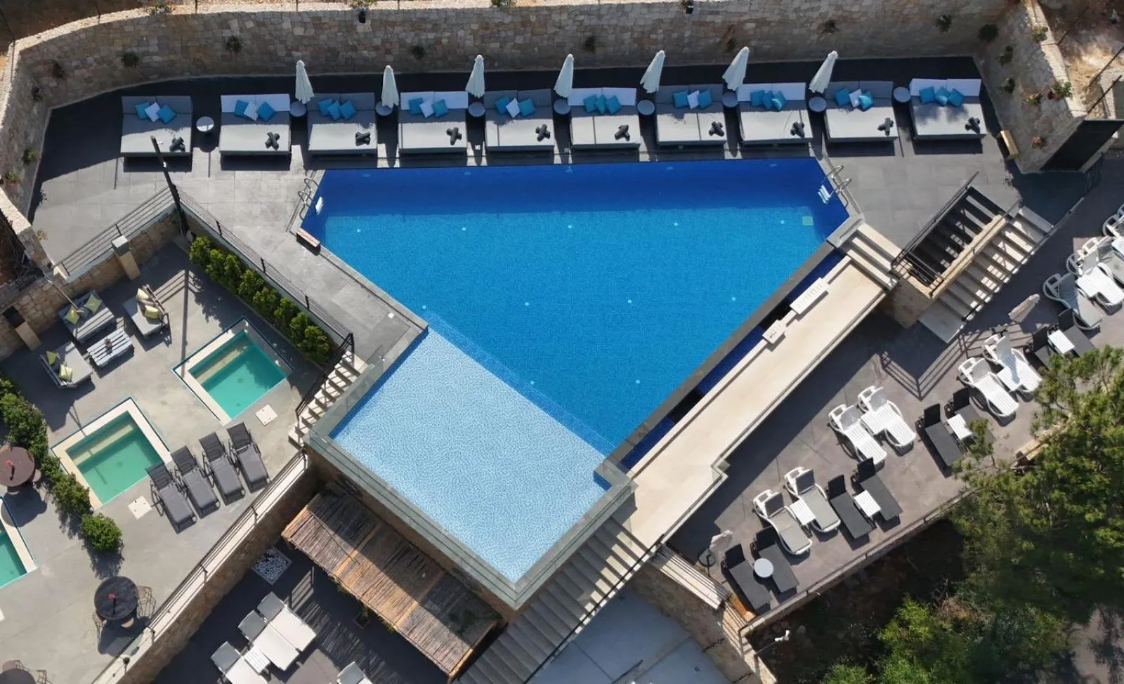 Swimming pool in The Ray Hotel and Studios