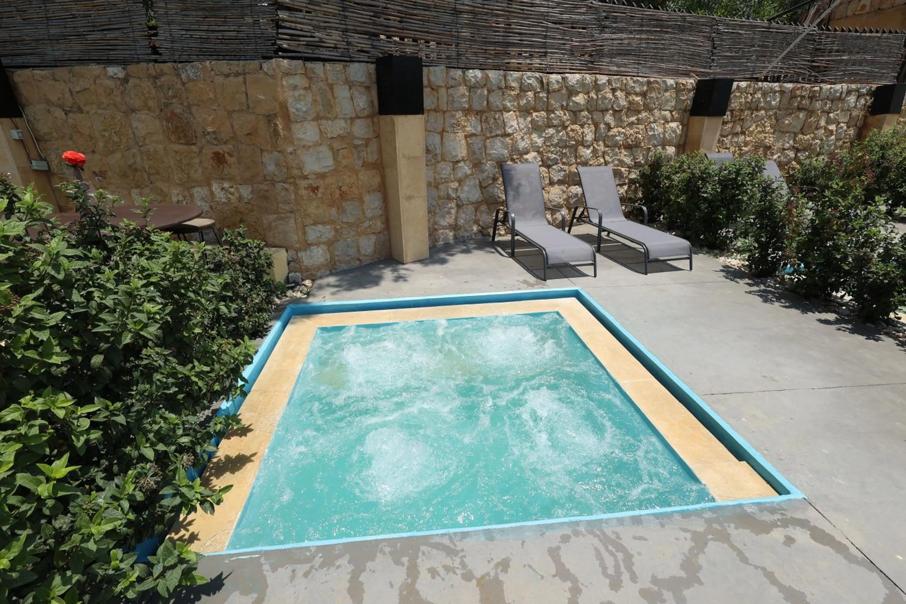 Day in The Ray Hotel and Studios